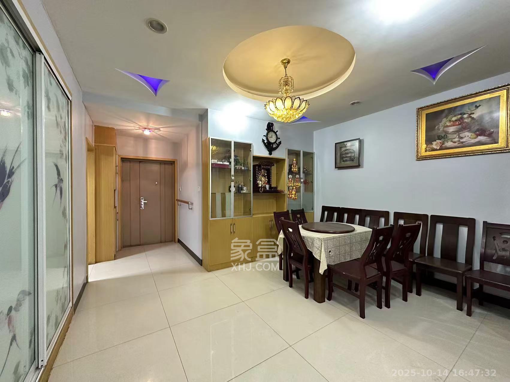 佳阳悦景馨都 3室2厅2卫 2500.0元/月 佳阳悦景馨都 3室2厅2卫 2500.0元/月室内图