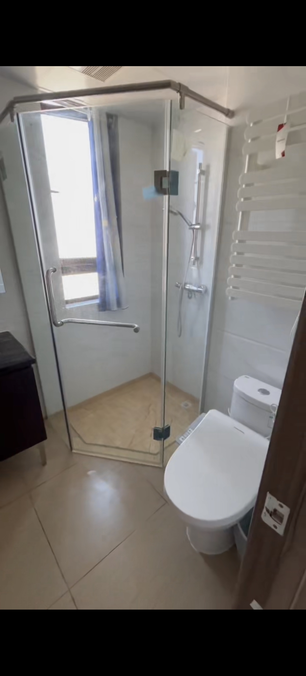 碧桂园酃湖世家  4室2厅2卫    2800.0元/月室内图