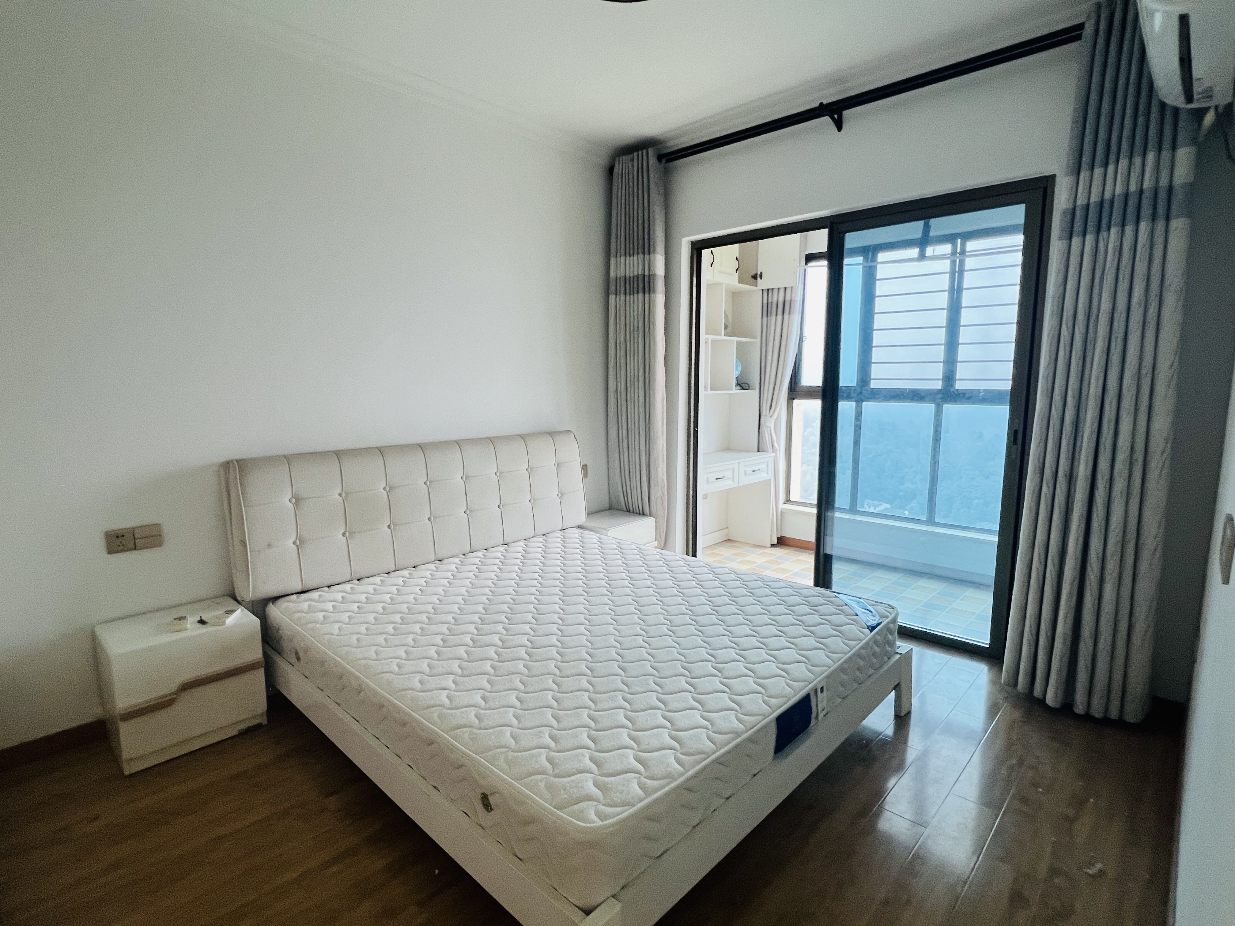 碧桂园 2室2厅1卫 1400.0元/月 碧桂园 2室2厅1卫 1400.0元/月室内图