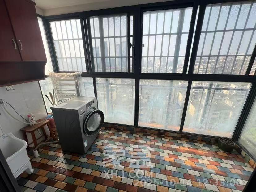 钱隆首府(福晟御园) 3室2厅1卫 3200.0元/月 钱隆首府(福晟御园) 3室2厅1卫 3200.0元/月室内图