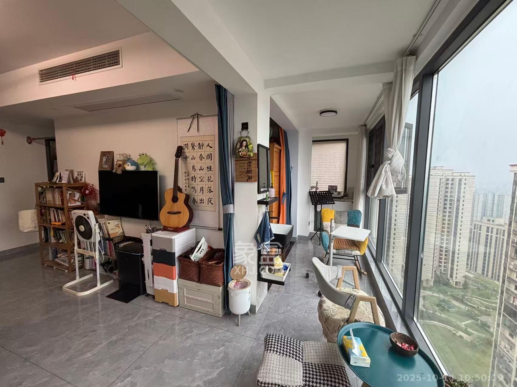 青竹湖曦园  3室0厅0卫    2500.0元/月 青竹湖曦园  3室0厅0卫    2500.0元/月室内图