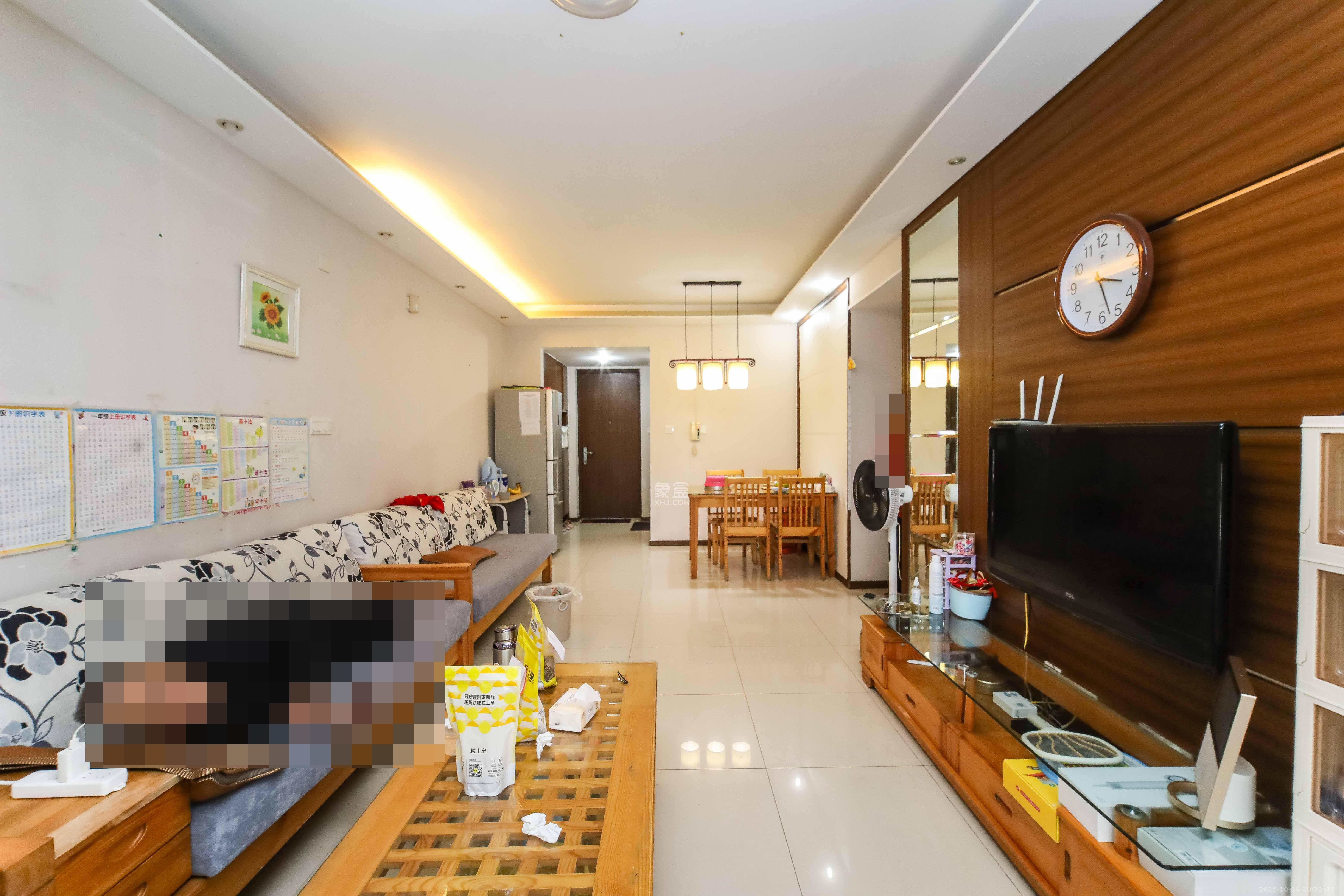 万科金域蓝湾  3室2厅1卫    85.0万客厅