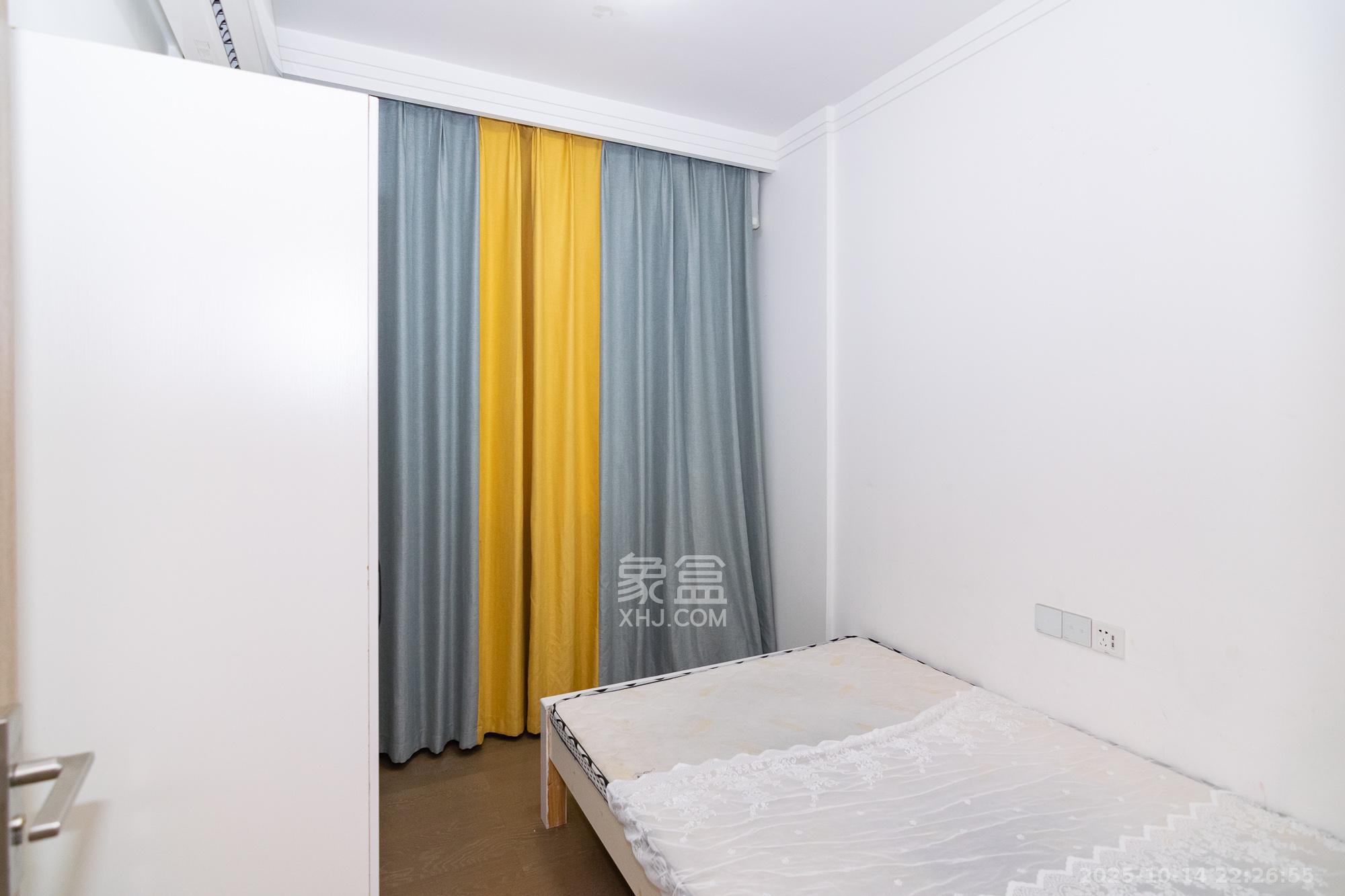 美的翰城 3室2厅1卫 60.0万 美的翰城 3室2厅1卫 60.0万卧室