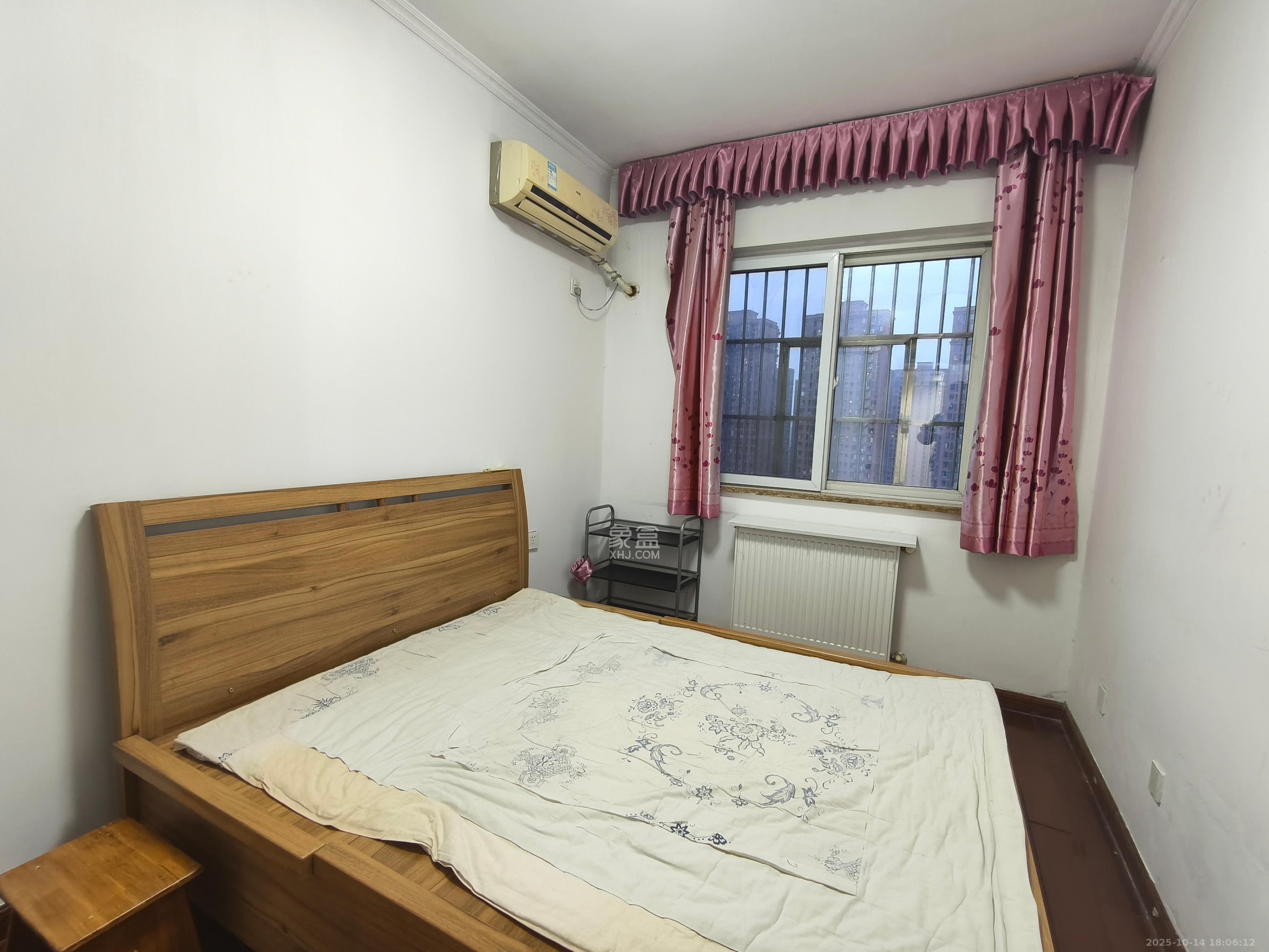 新芙蓉之都  2室2厅1卫    2500.0元/月 新芙蓉之都  2室2厅1卫    2500.0元/月室内图