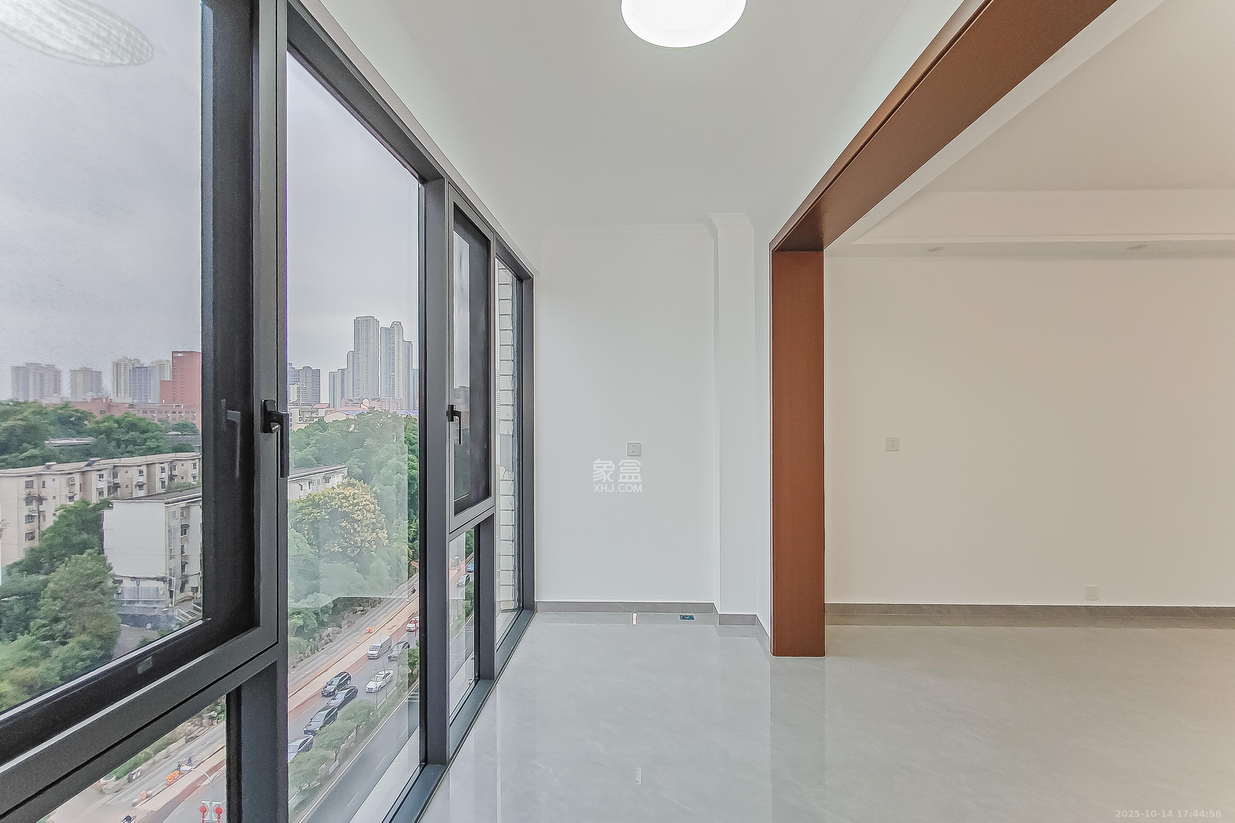 永宏佳园 3室2厅1卫 103.0万 永宏佳园 3室2厅1卫 103.0万阳台