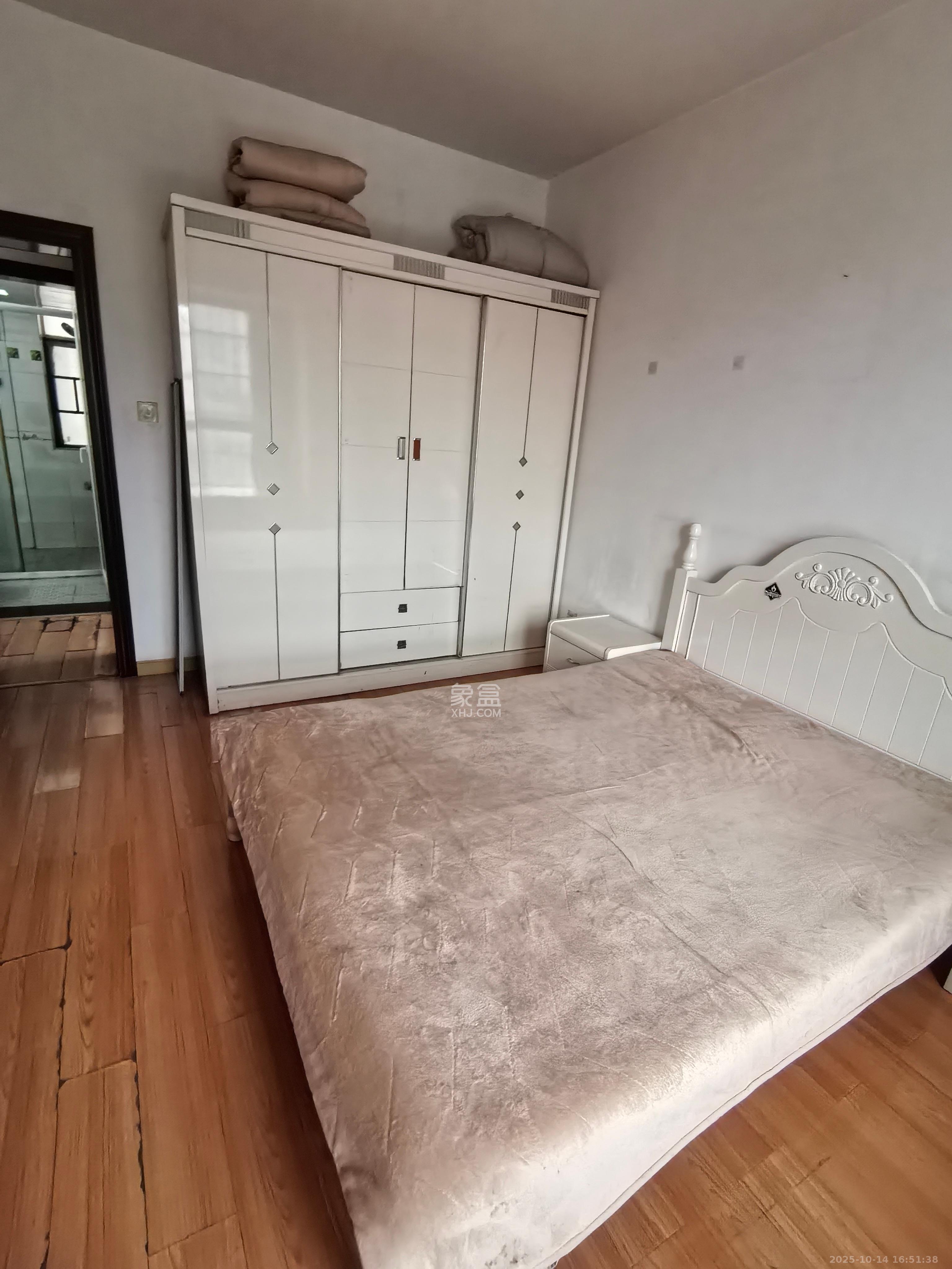 紫晶城 2室2厅1卫 1300.0元/月 紫晶城 2室2厅1卫 1300.0元/月室内图