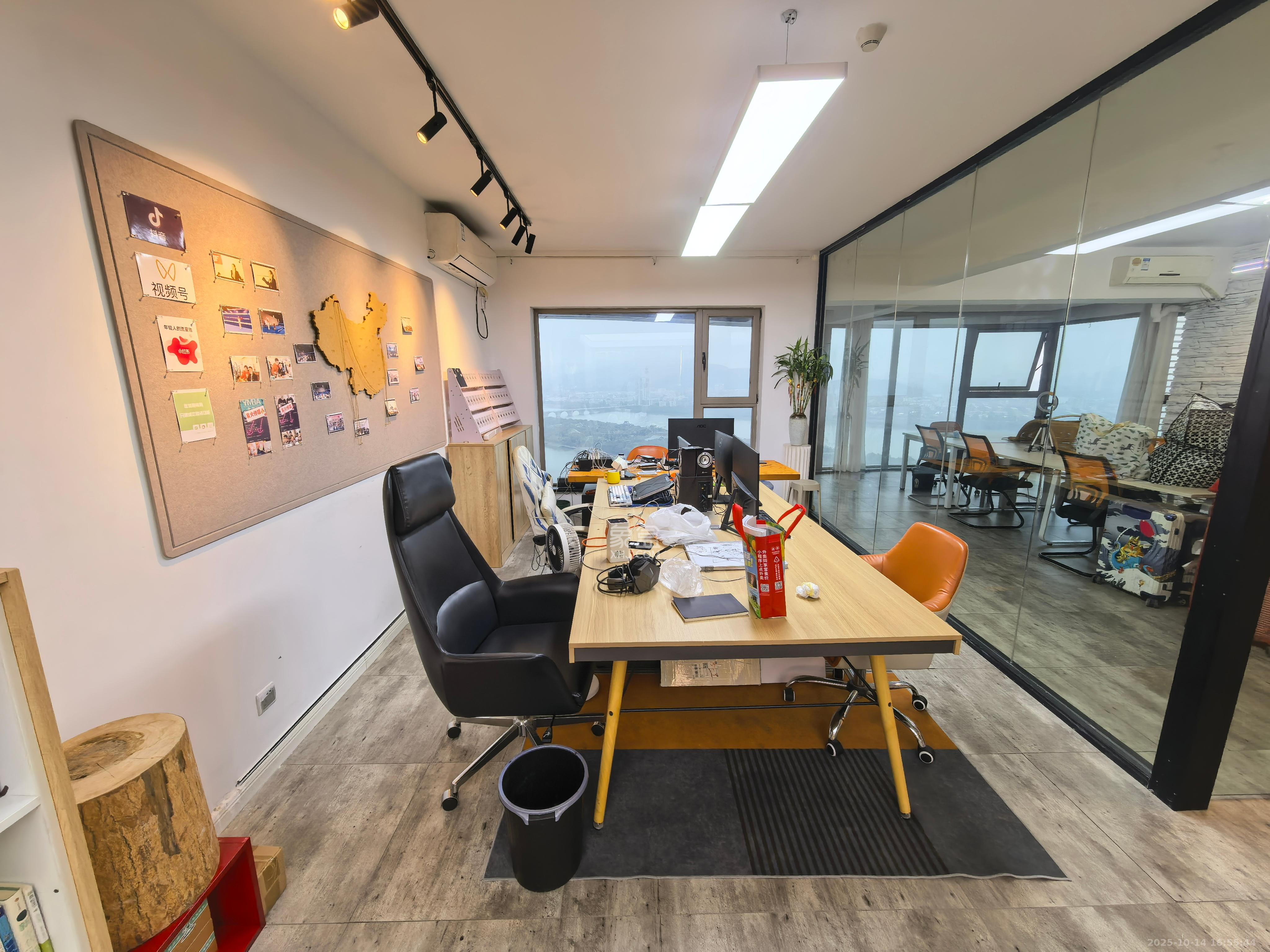 潮宗御苑  3室2厅1卫    6200.0元/月室内图