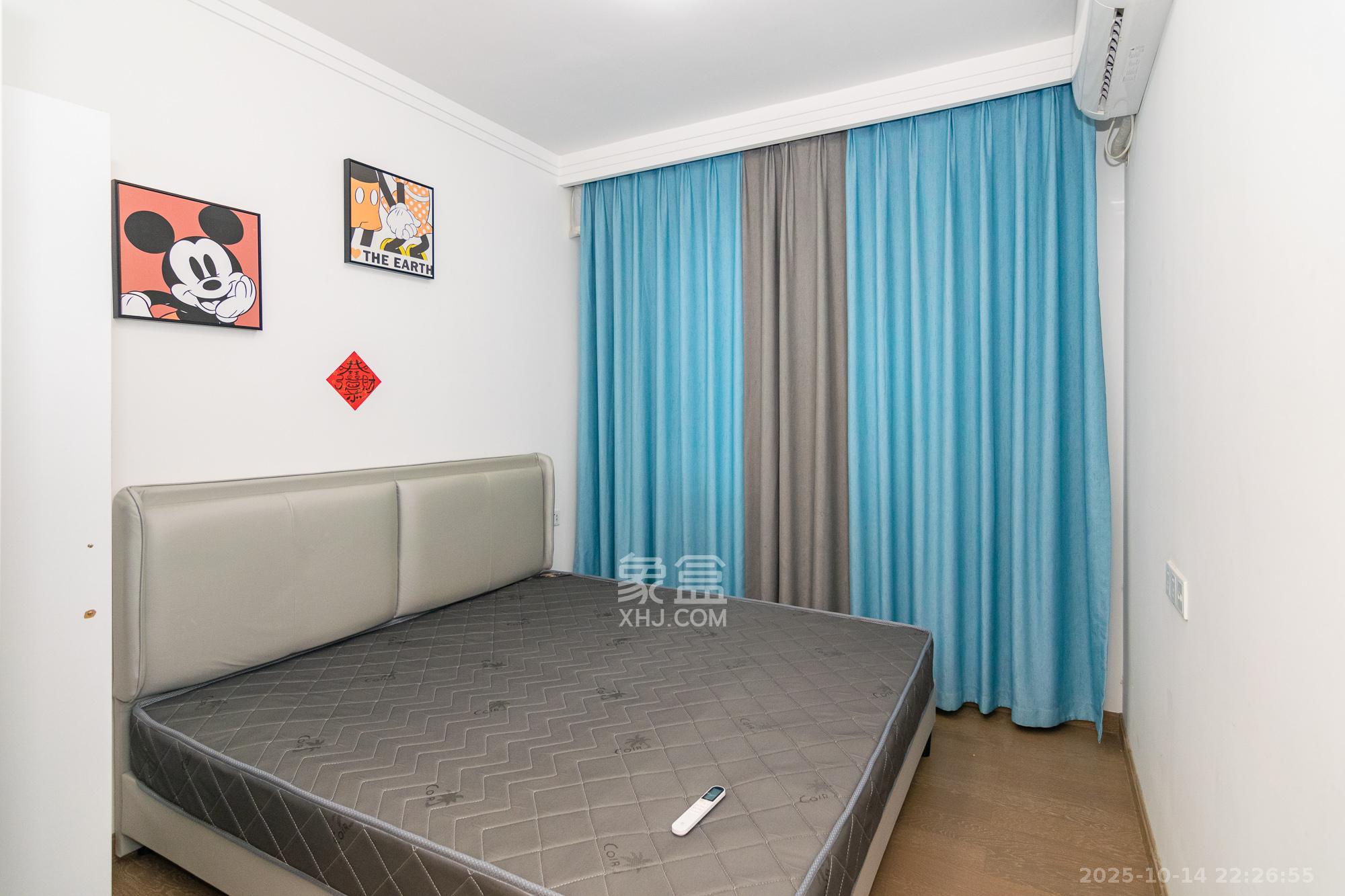 美的翰城 3室2厅1卫 60.0万 美的翰城 3室2厅1卫 60.0万卧室