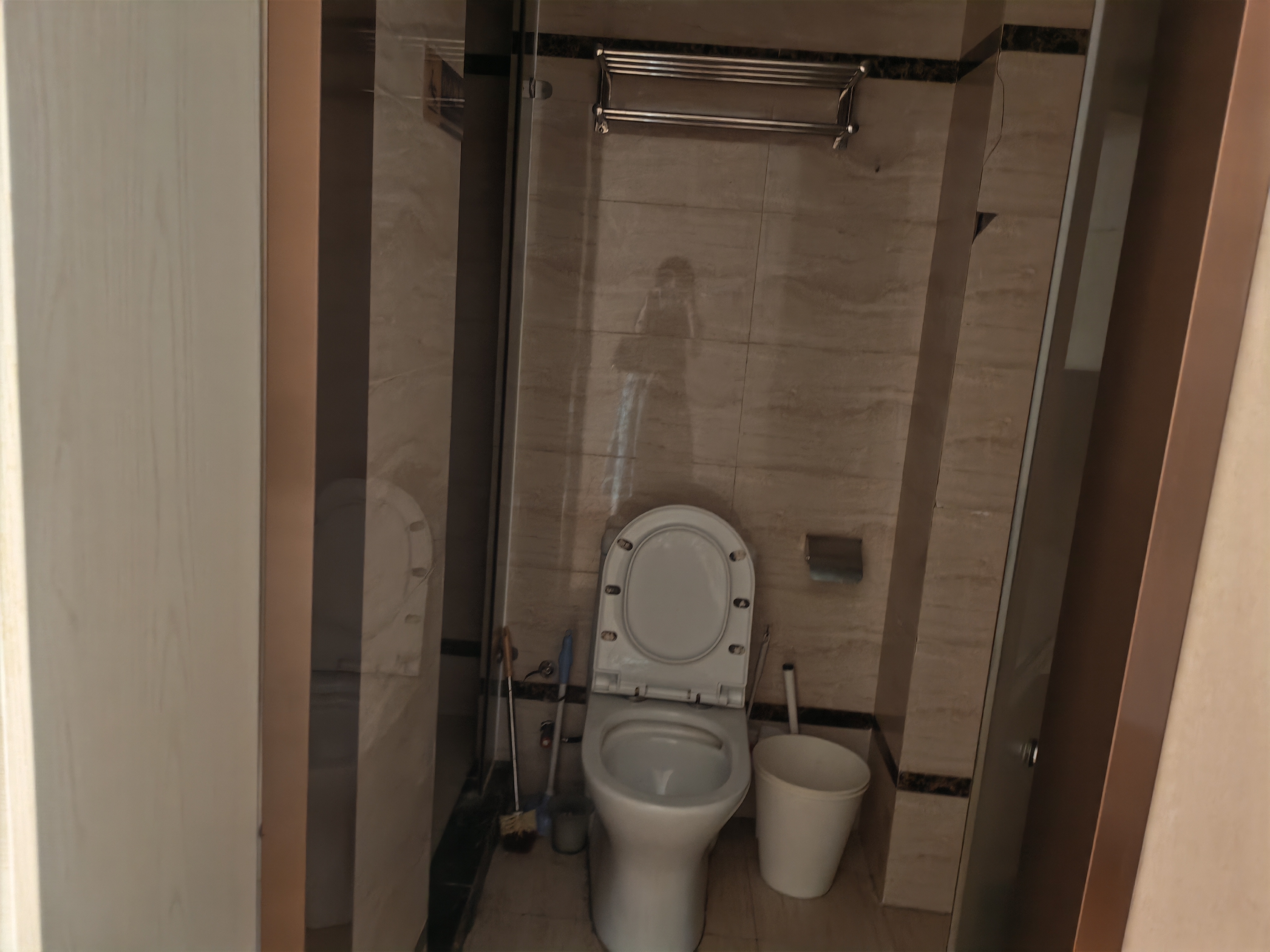 佳源罗马都市  1室1厅1卫    1600.0元/月室内图