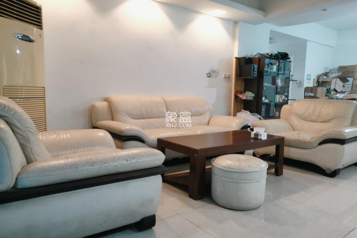 现代花园一期 3室2厅2卫 3300.0元/月 现代花园一期 3室2厅2卫 3300.0元/月室内图