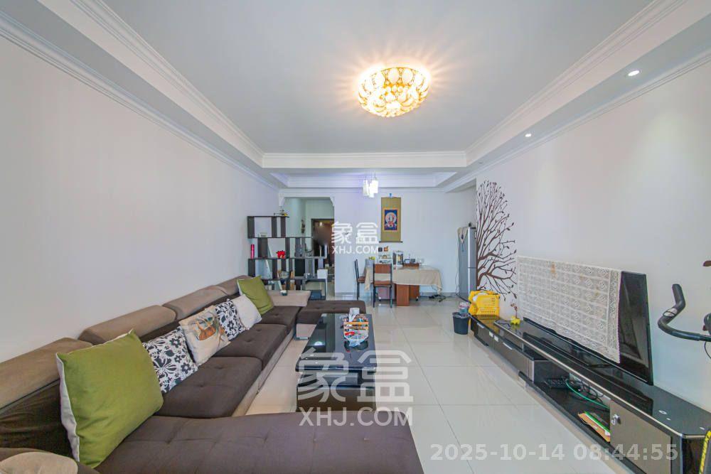 上峰苑(兰亭玥岛)  2室2厅1卫    2200.0元/月 上峰苑(兰亭玥岛)  2室2厅1卫    2200.0元/月室内图