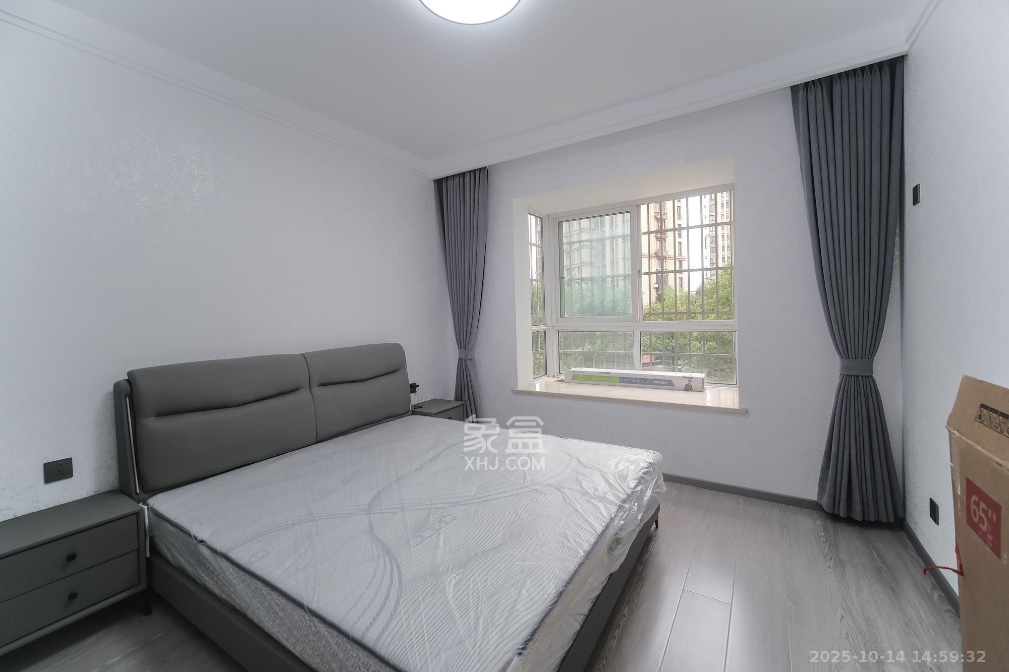 世景华庭 2室2厅1卫 54.8万 世景华庭 2室2厅1卫 54.8万卧室