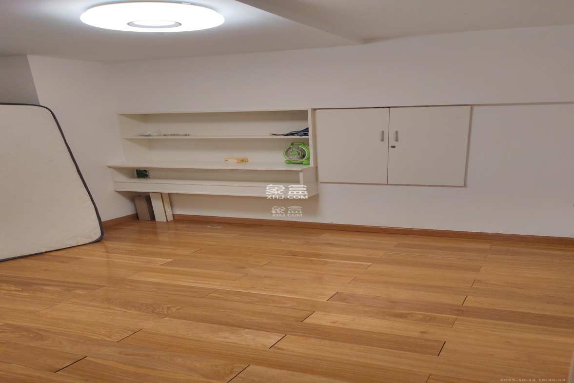 梅溪湖金茂湾  1室1厅1卫    2800.0元/月 梅溪湖金茂湾  1室1厅1卫    2800.0元/月室内图