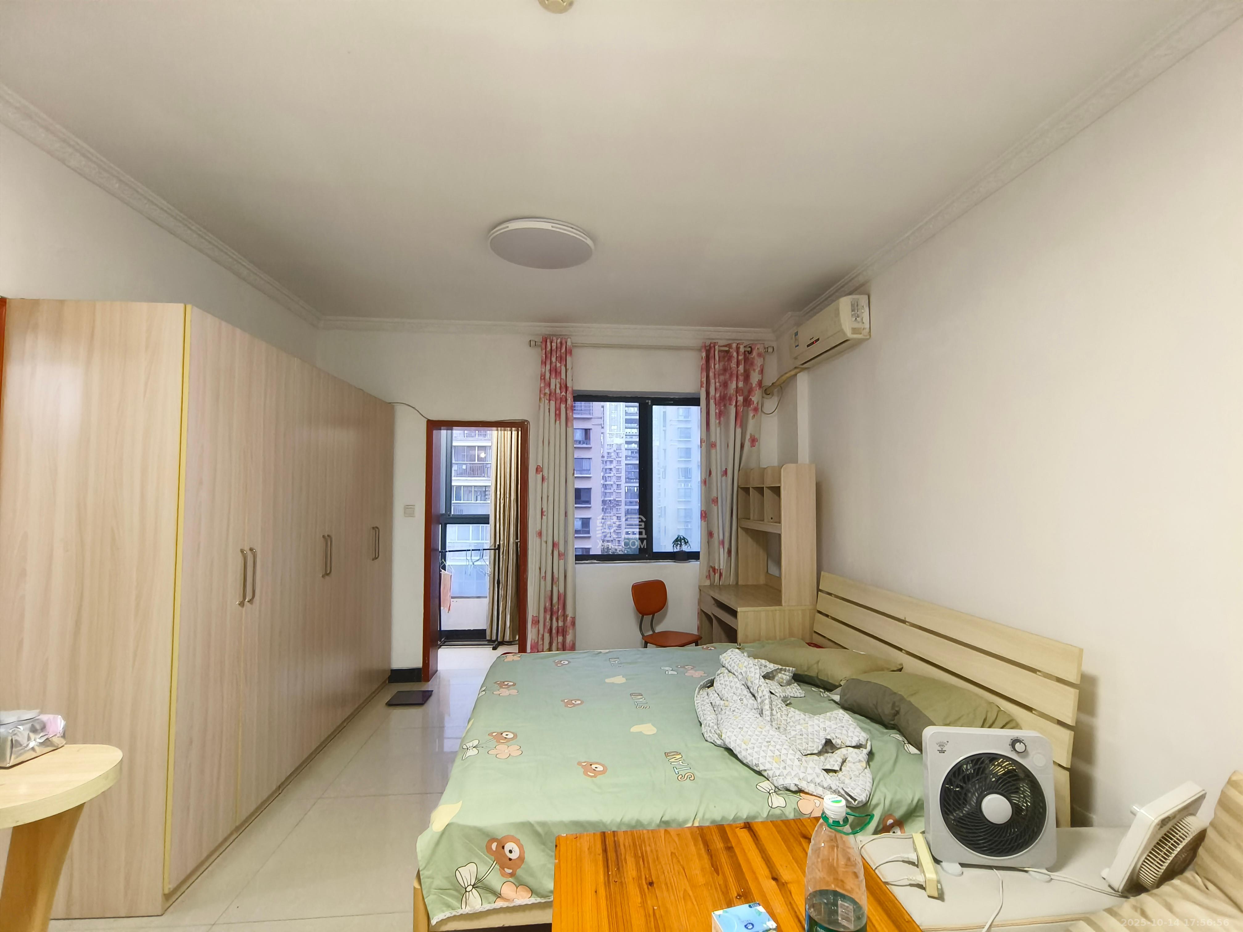 满庭芳小区  1室1厅1卫    1500.0元/月 满庭芳小区  1室1厅1卫    1500.0元/月