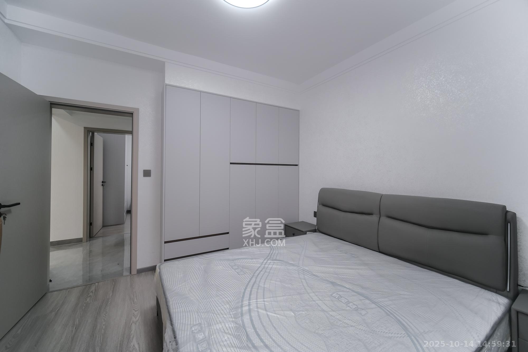 世景华庭 2室2厅1卫 54.8万 世景华庭 2室2厅1卫 54.8万卧室