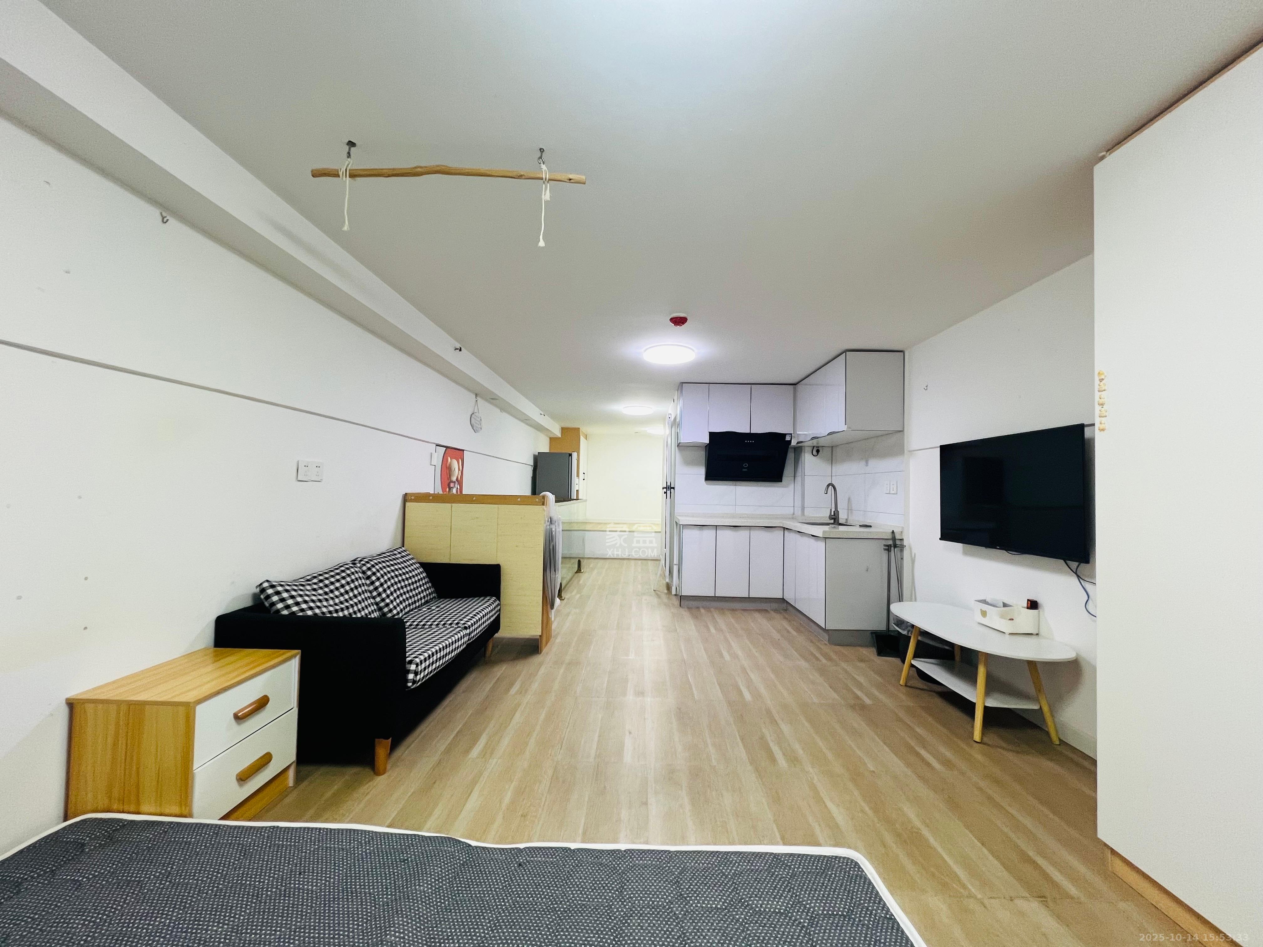 龙湖新壹城  1室1厅1卫    1400.0元/月室内图