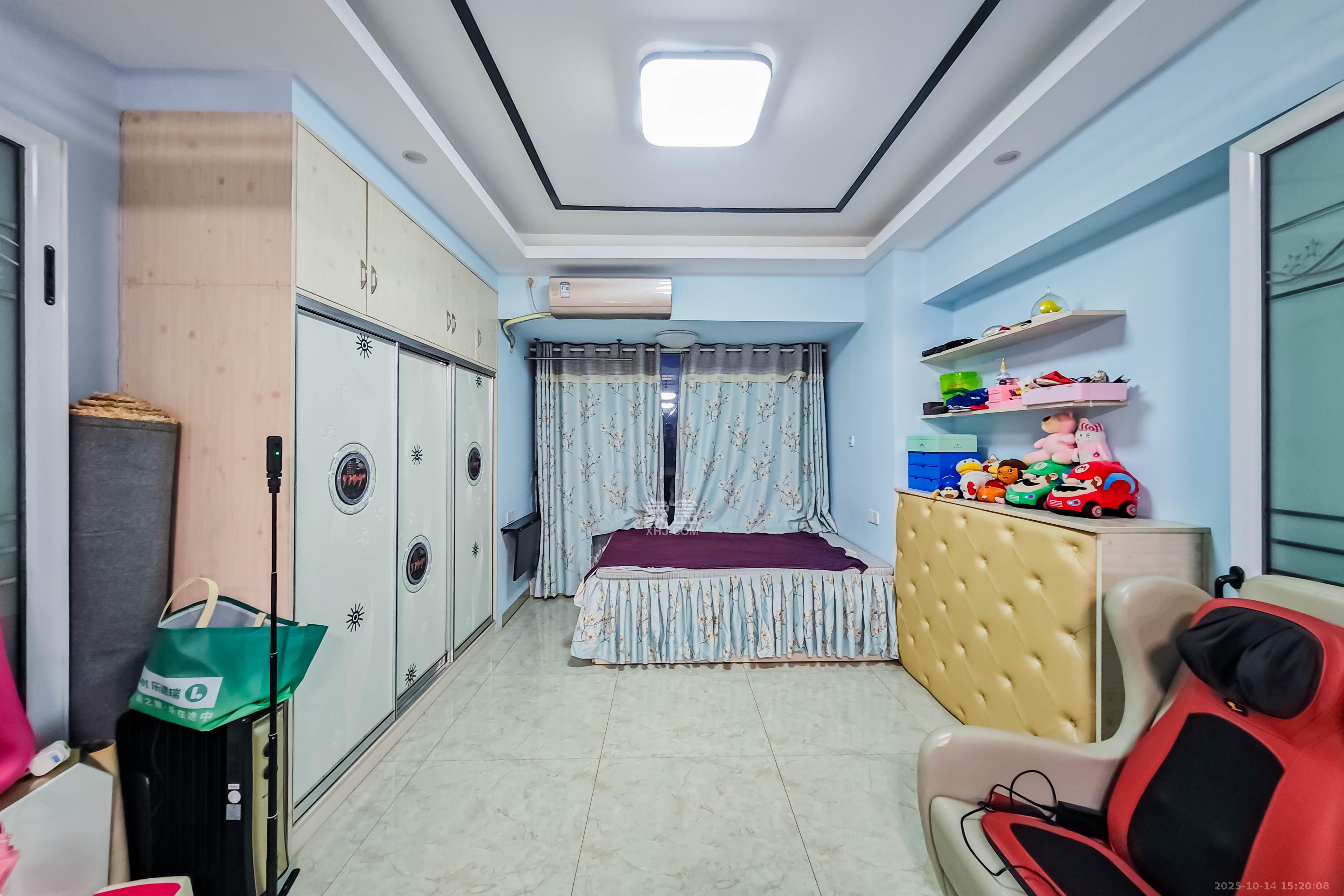 京武浪琴山一、二期  1室0厅1卫    48.0万客厅