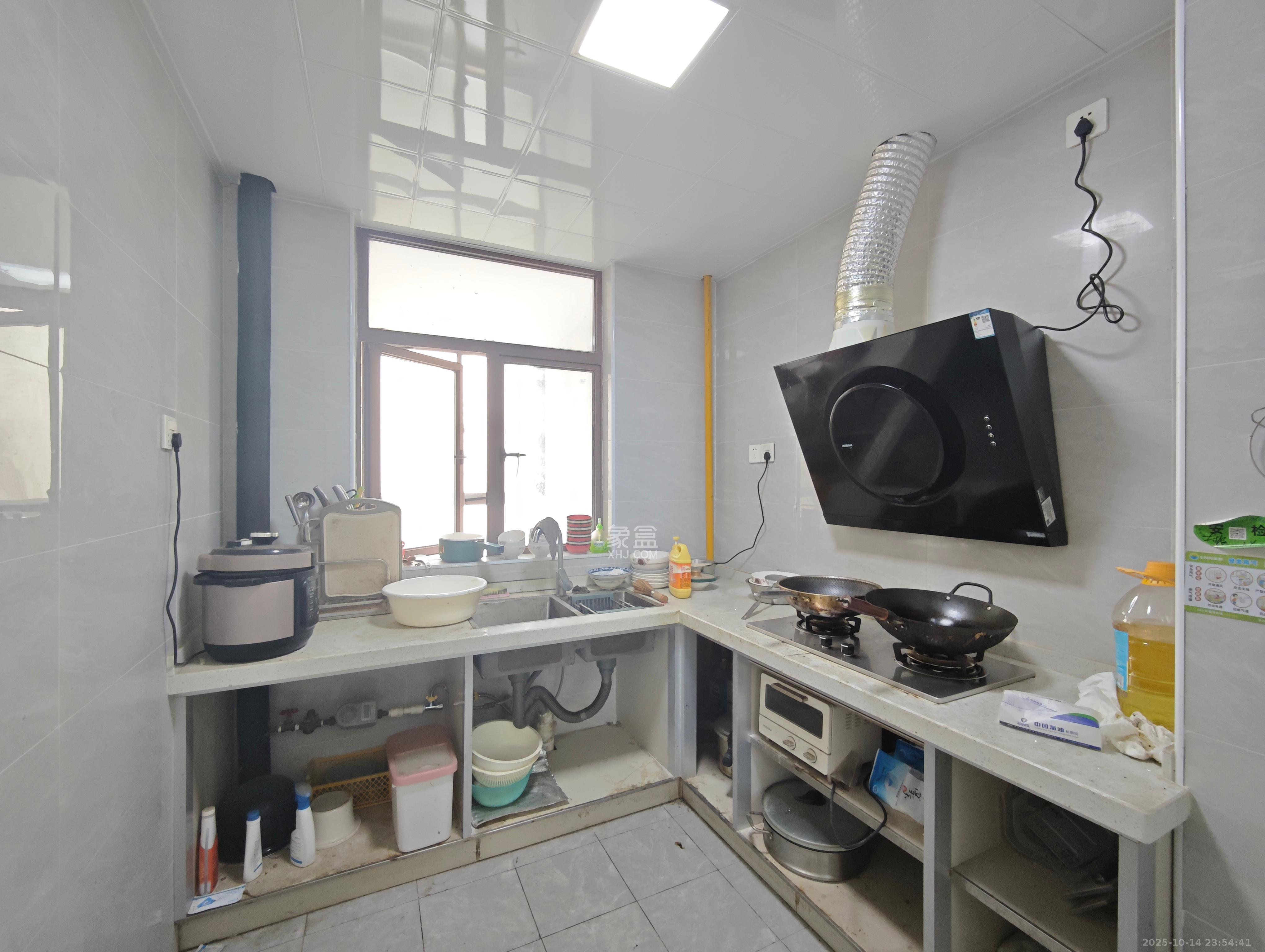 芙佳花园  5室2厅2卫    175.0万其他