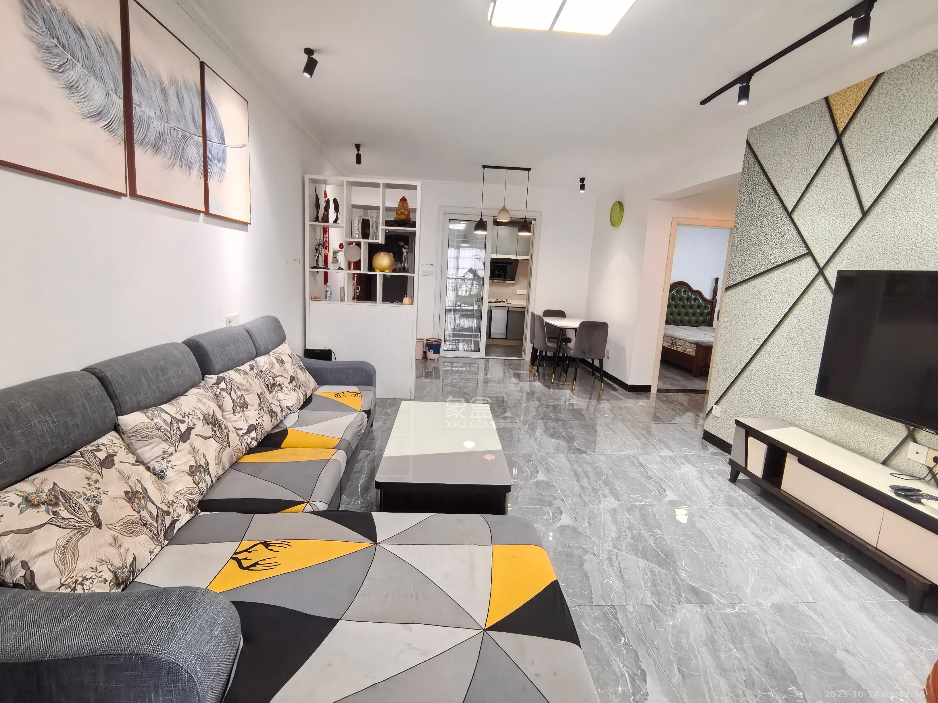 长永佳苑  2室2厅1卫    1800.0元/月