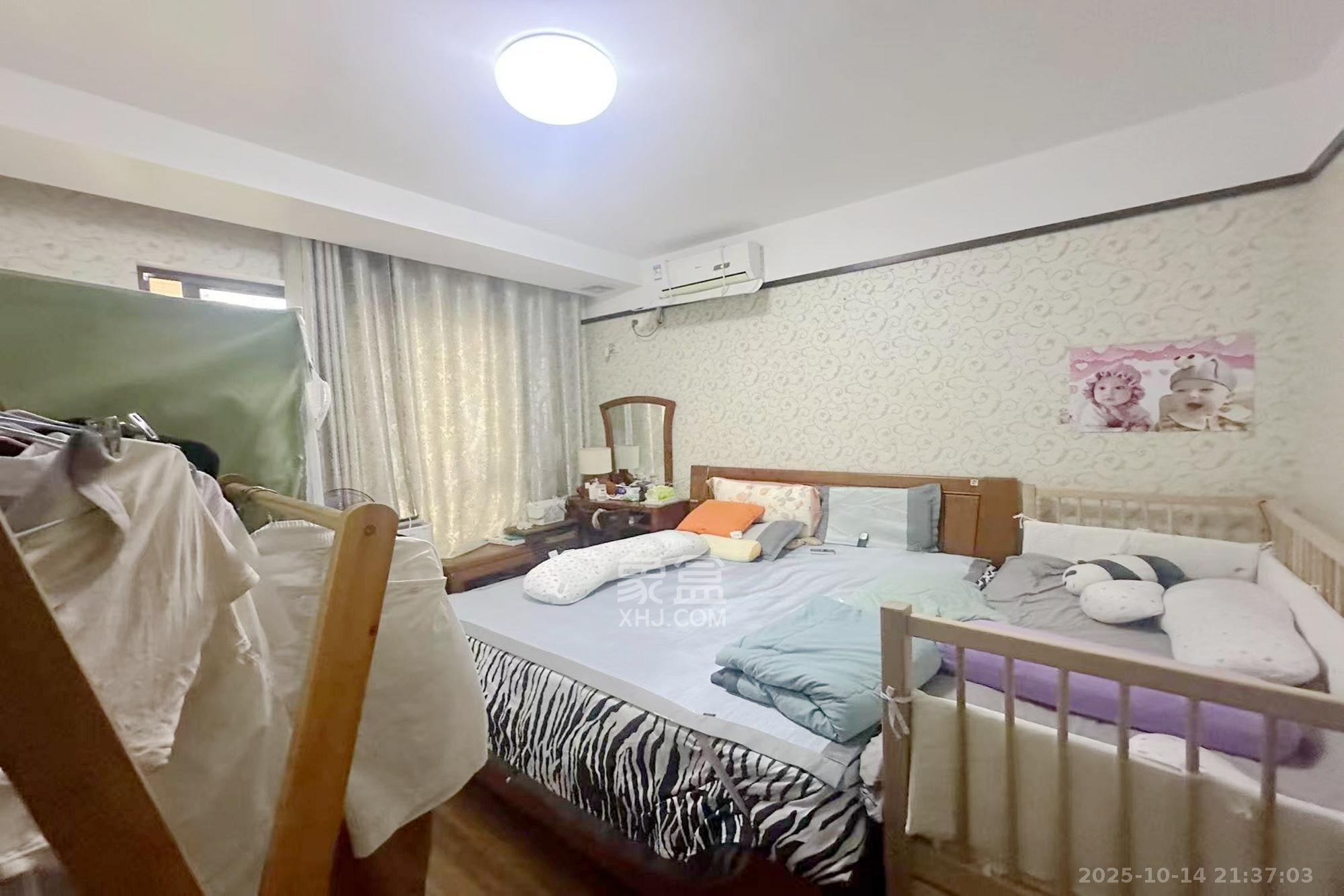 芒果天地(芒果雅苑)  2室2厅1卫    92.0万卧室