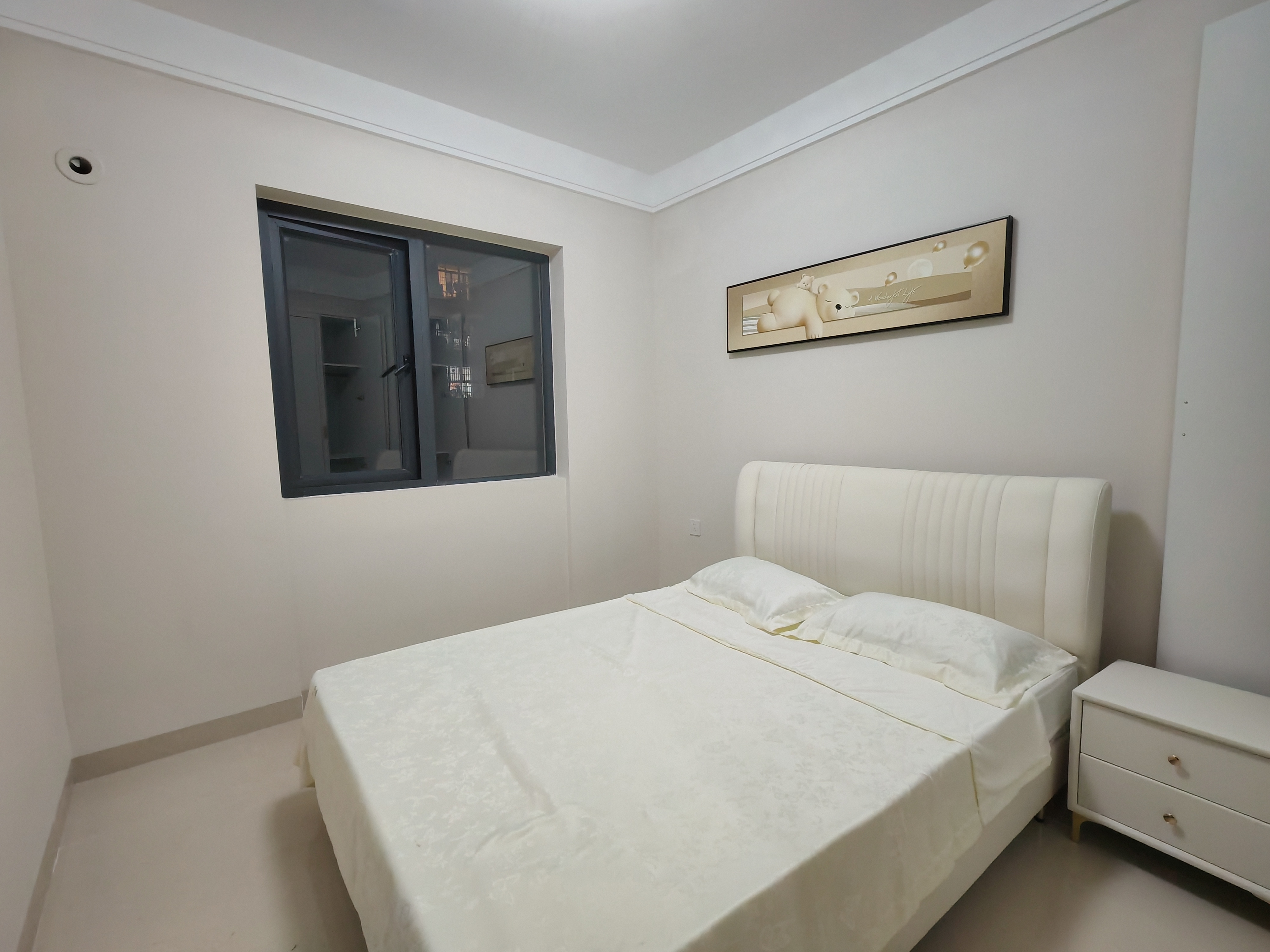 金龙苑  1室0厅0卫    129.0万 金龙苑  1室0厅0卫    129.0万客厅