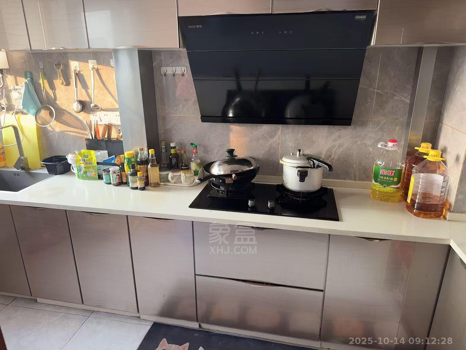 中建御山和苑 3室2厅2卫 2200.0元/月 中建御山和苑 3室2厅2卫 2200.0元/月室内图