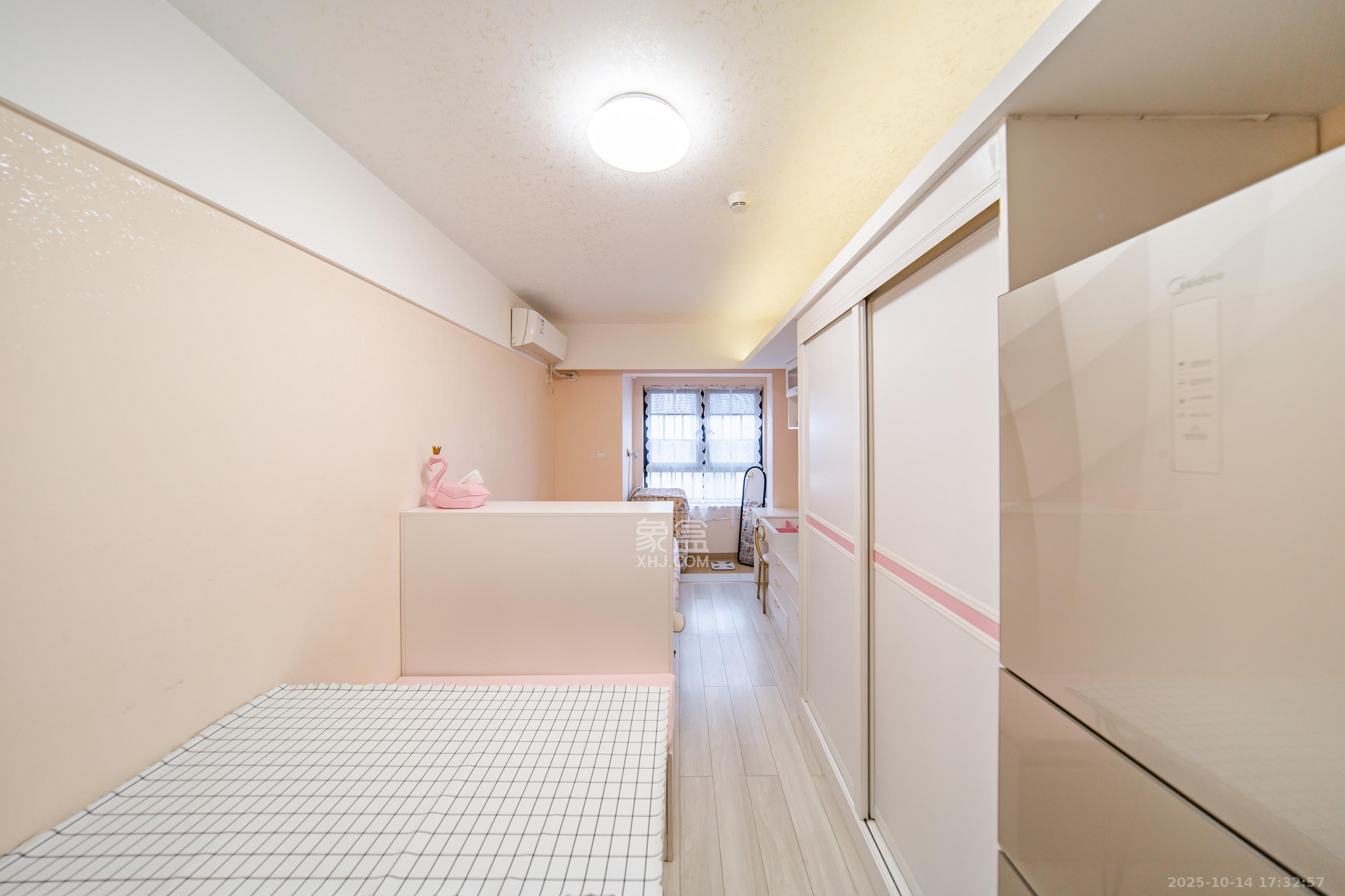 万科金域缇香  1室1厅1卫    30.0万