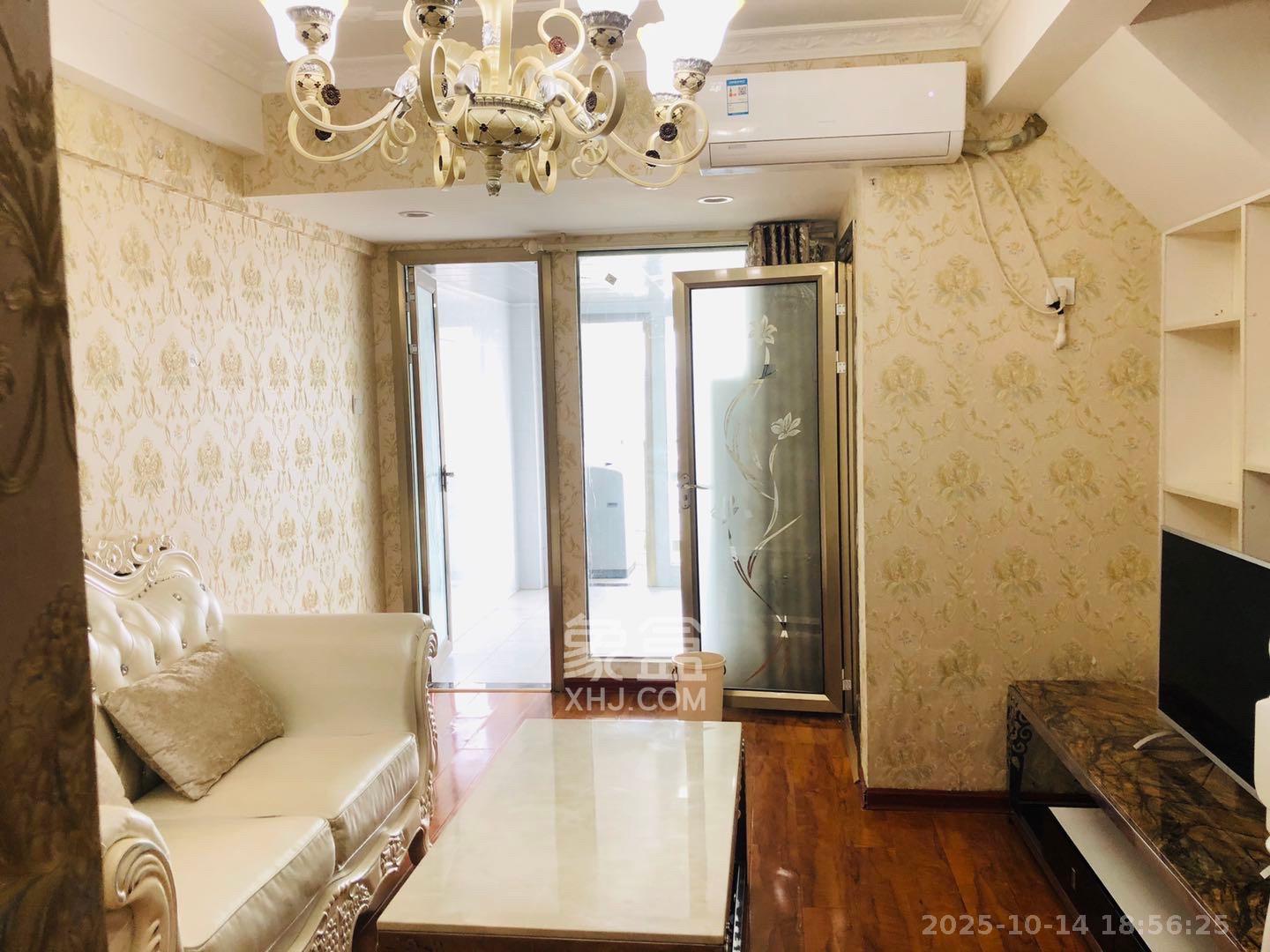 鸥波港湾  2室1厅1卫    2200.0元/月 鸥波港湾  2室1厅1卫    2200.0元/月室内图