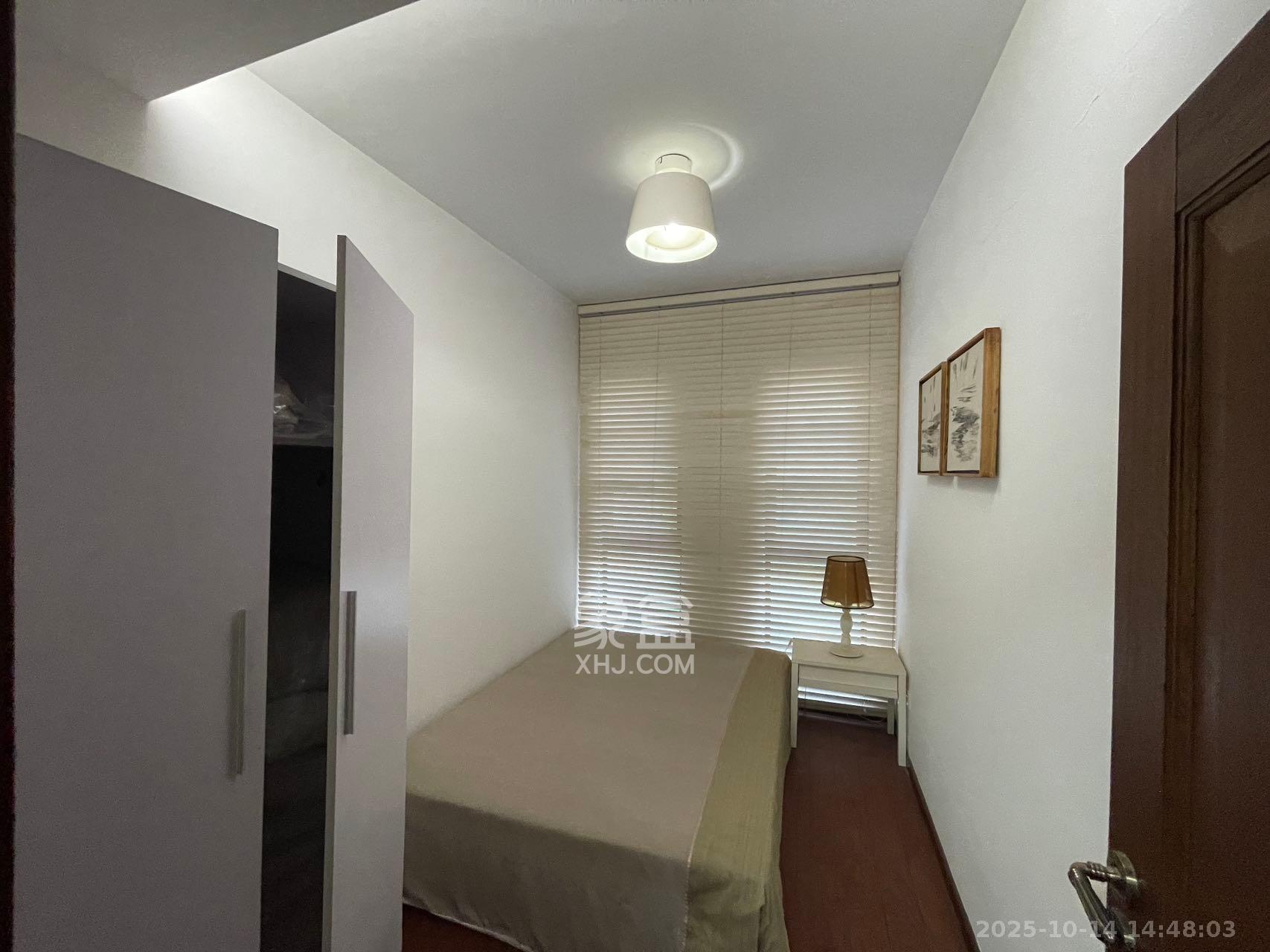 阳光100三期 6室2厅3卫 13000.0元/月 阳光100三期 6室2厅3卫 13000.0元/月室内图