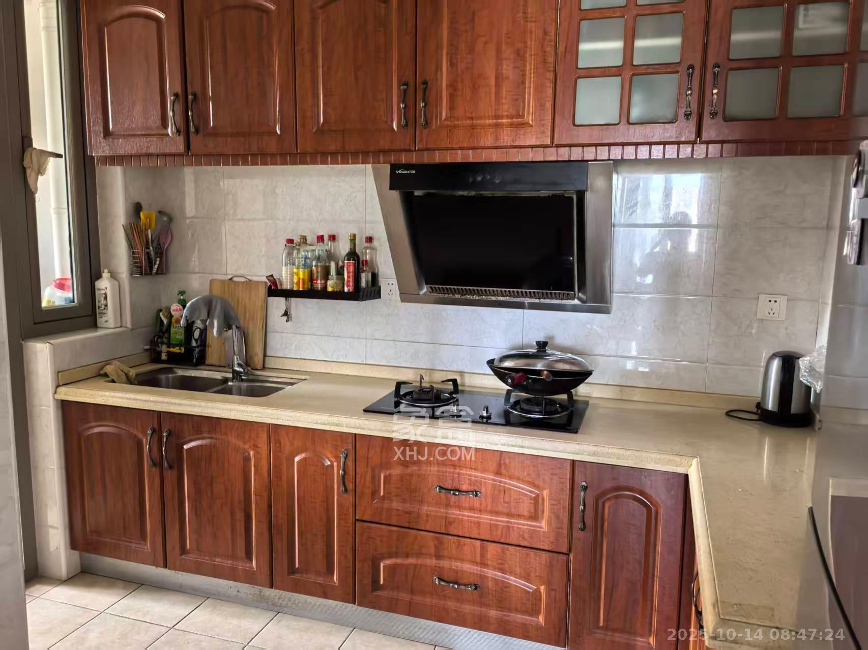 怡海星城  2室2厅1卫    2000.0元/月 怡海星城  2室2厅1卫    2000.0元/月室内图