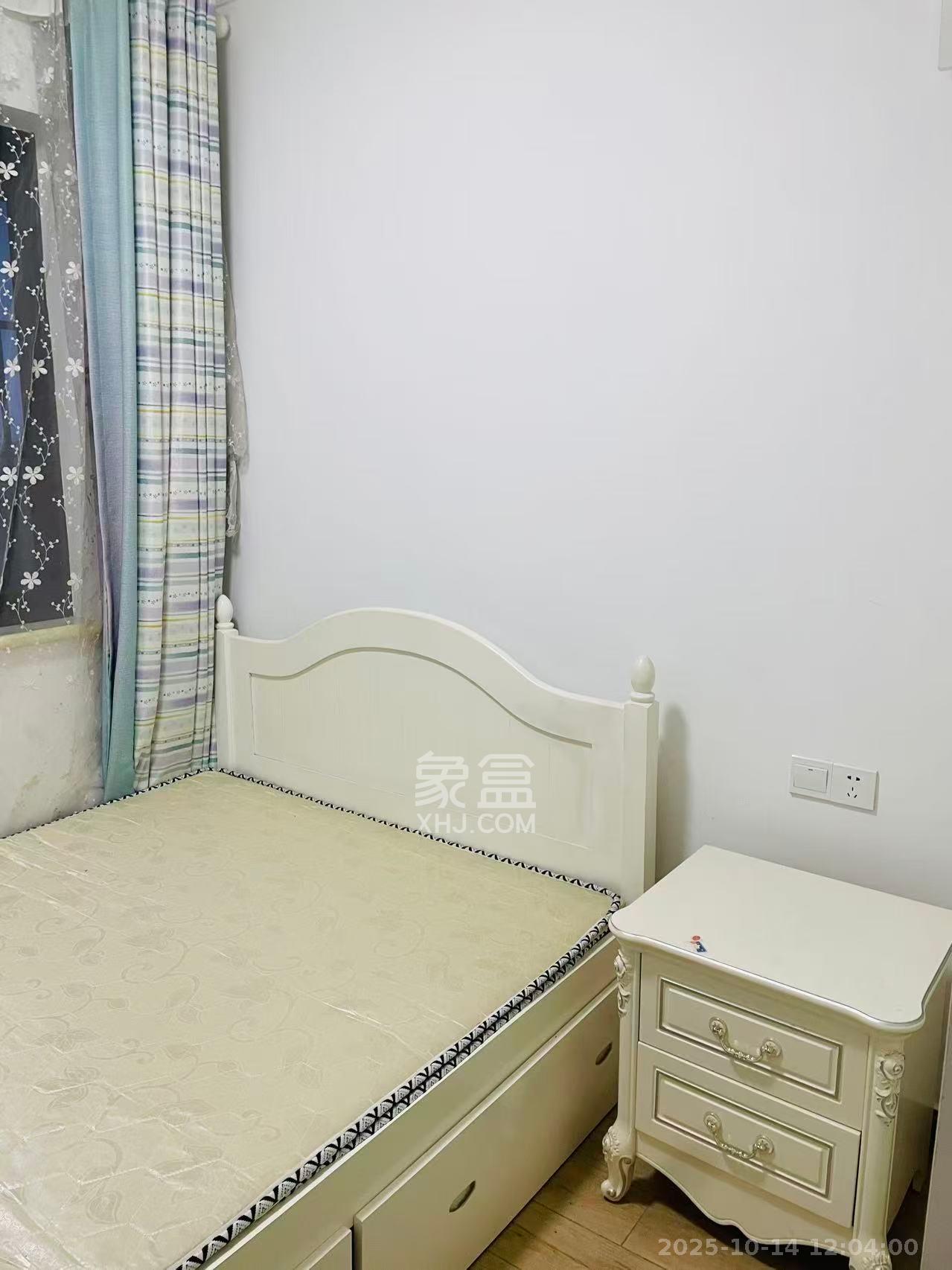 奥克斯缔壹城  3室2厅1卫    2300.0元/月室内图