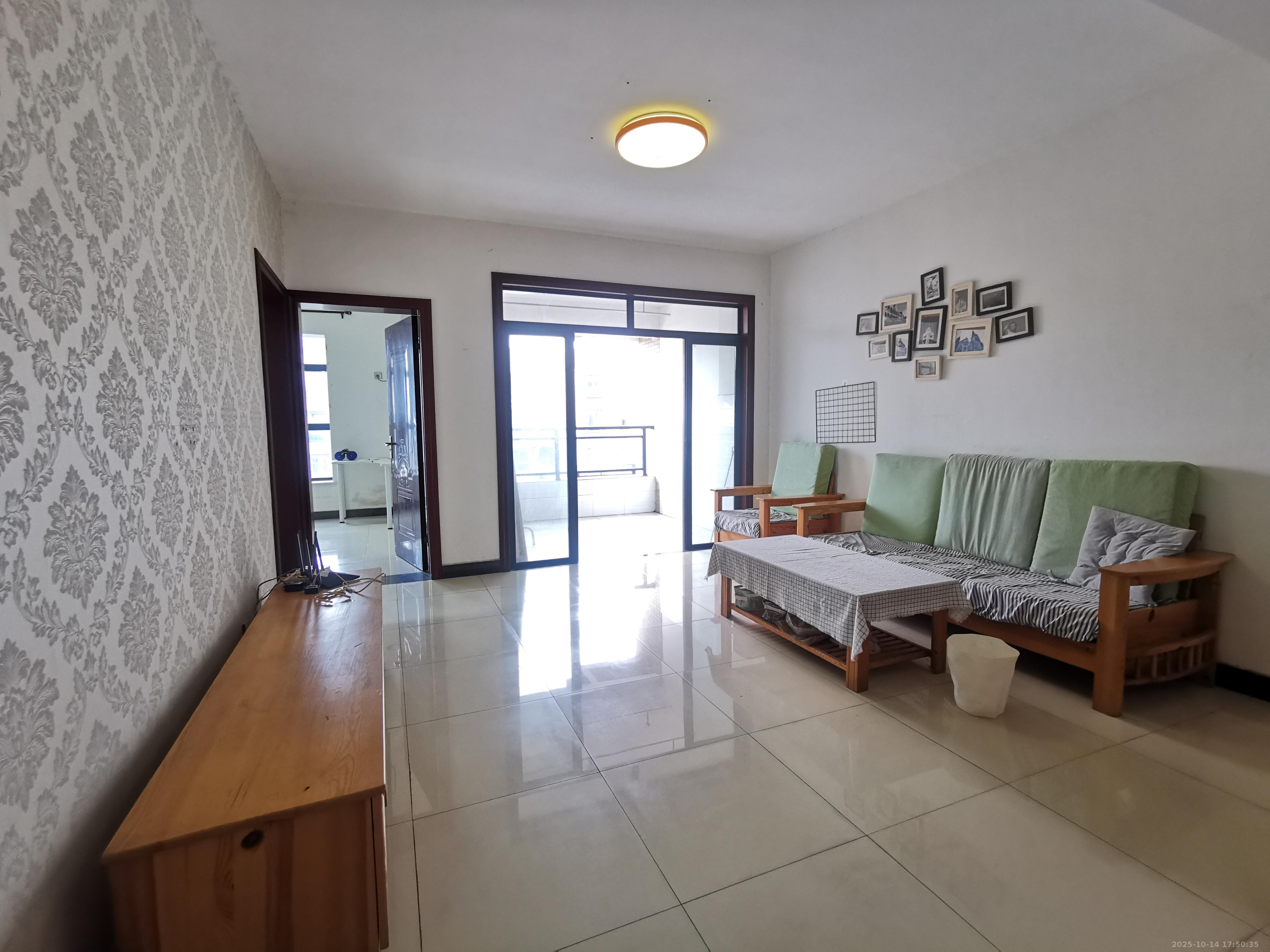 湘府9号  2室1厅1卫    1800.0元/月 湘府9号  2室1厅1卫    1800.0元/月室内图1