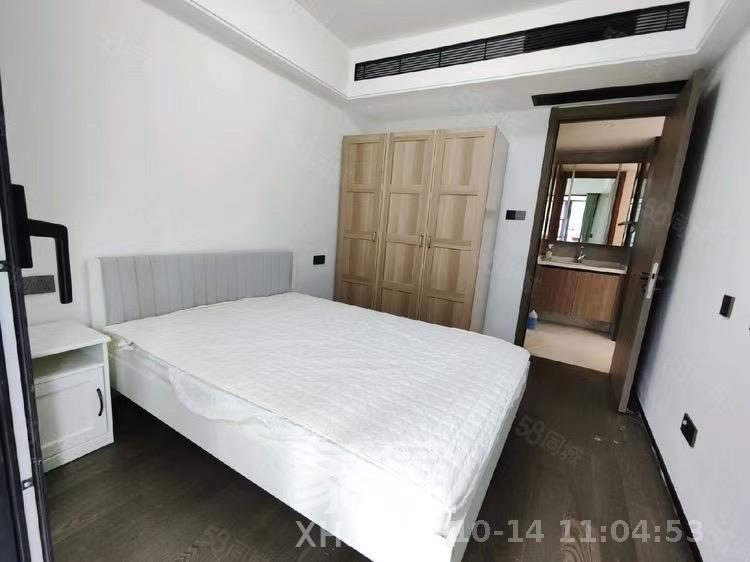 万科森林公园  3室2厅2卫    3200.0元/月室内图