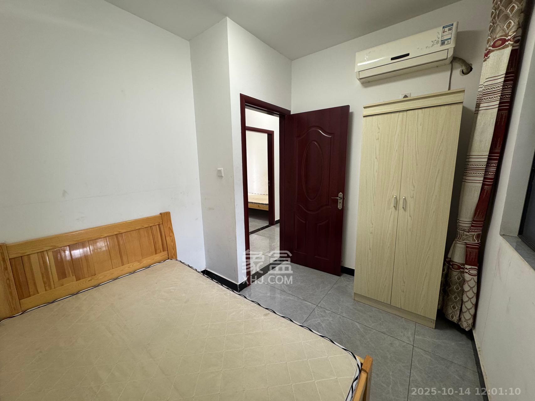 保利东郡  3室2厅1卫    1500.0元/月 保利东郡  3室2厅1卫    1500.0元/月室内图