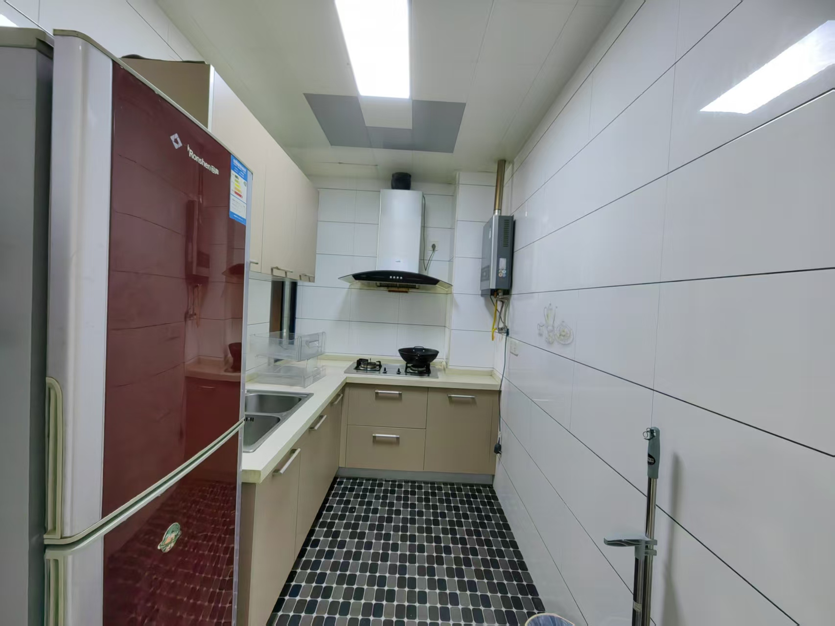 银海御苑  2室2厅1卫    45.8万