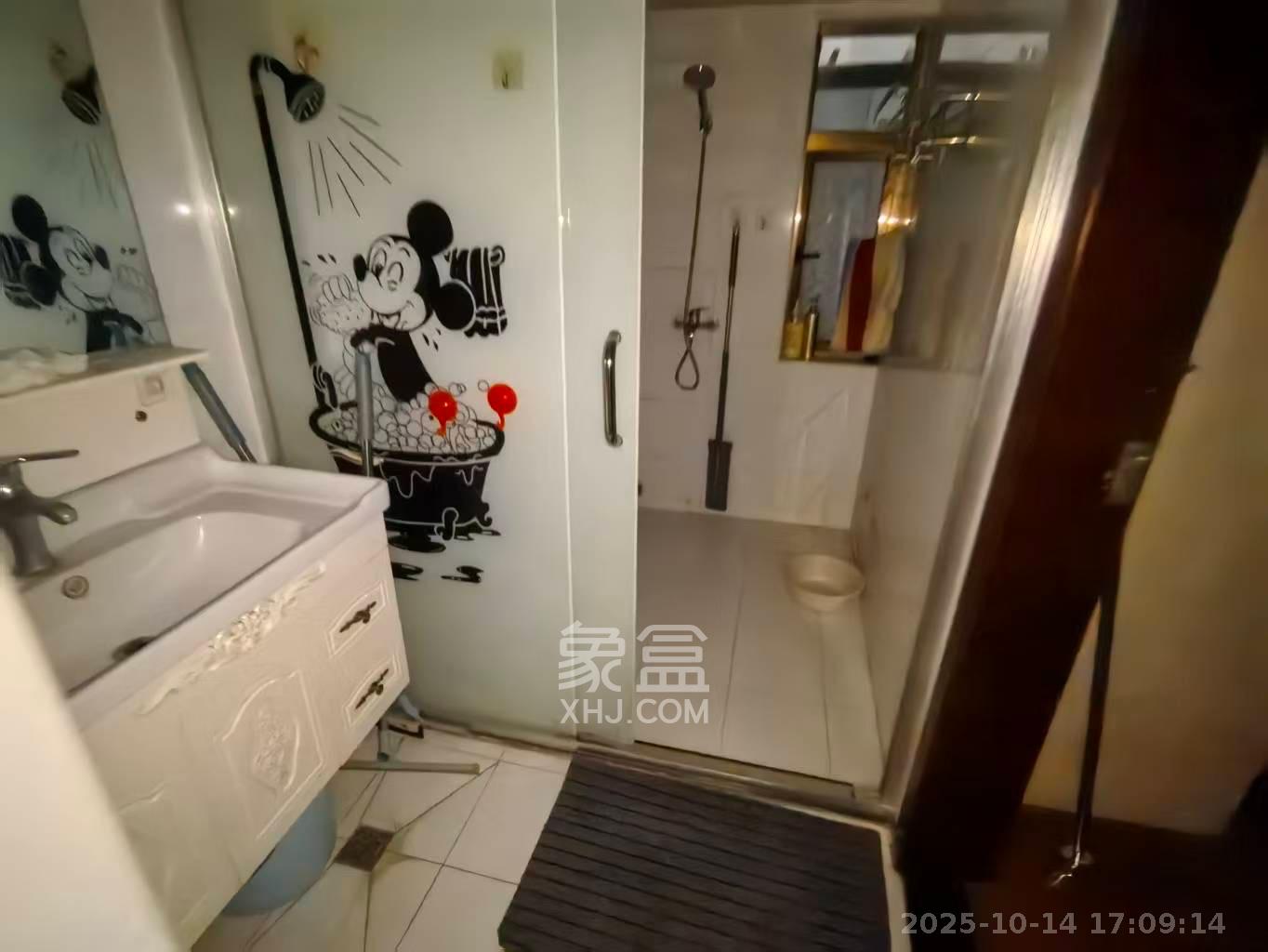 江山帝景哈佛  2室2厅1卫    1600.0元/月 江山帝景哈佛  2室2厅1卫    1600.0元/月室内图