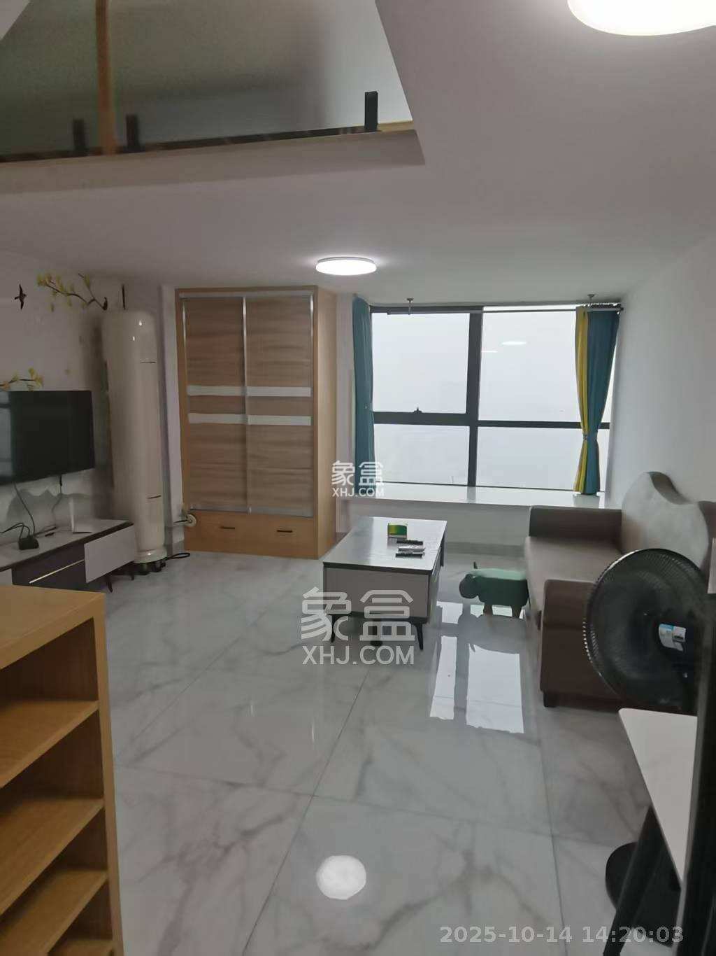 长房时代小镇 2室1厅2卫 2100.0元/月 长房时代小镇 2室1厅2卫 2100.0元/月室内图