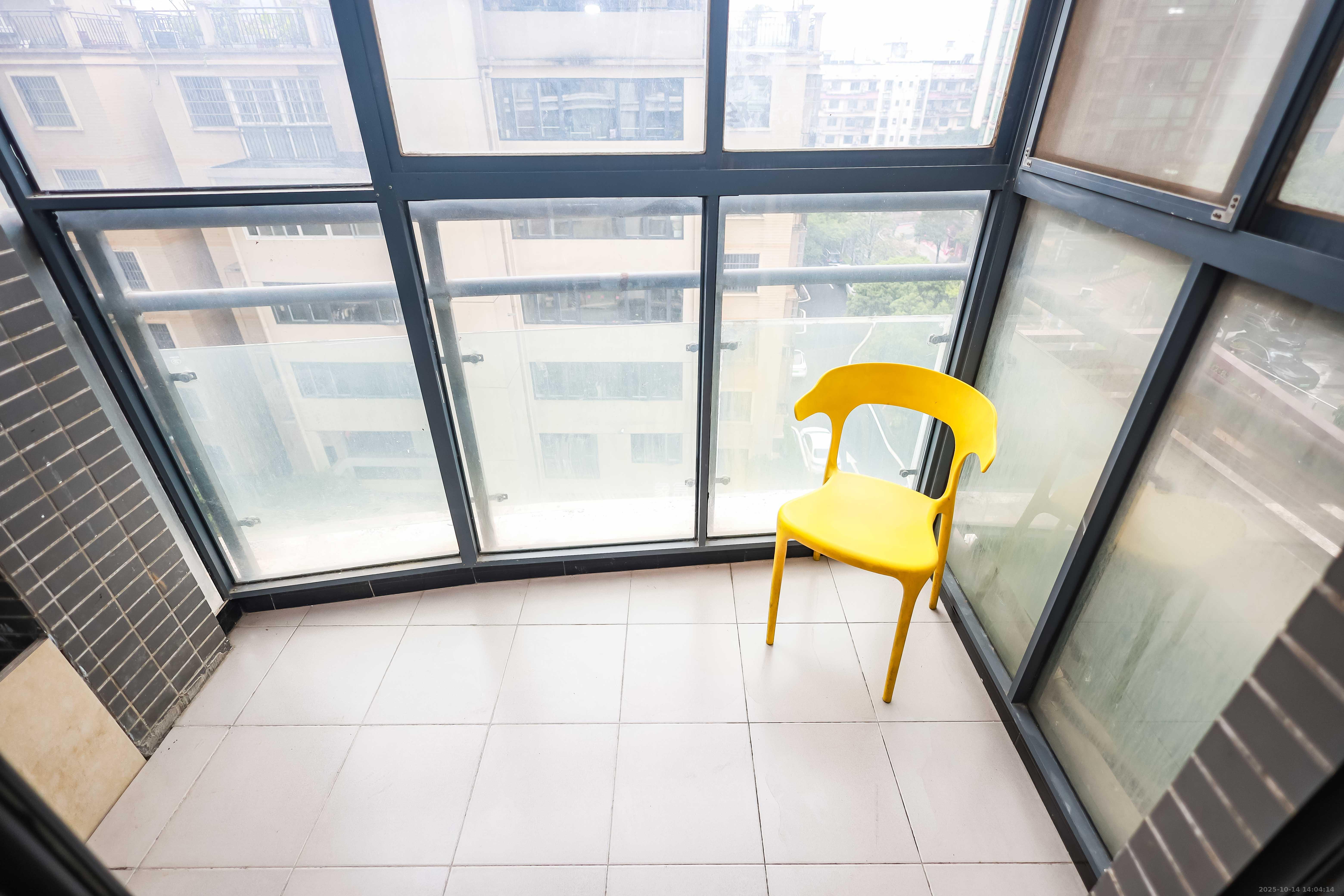 西城龙庭  2室2厅1卫    80.0万阳台