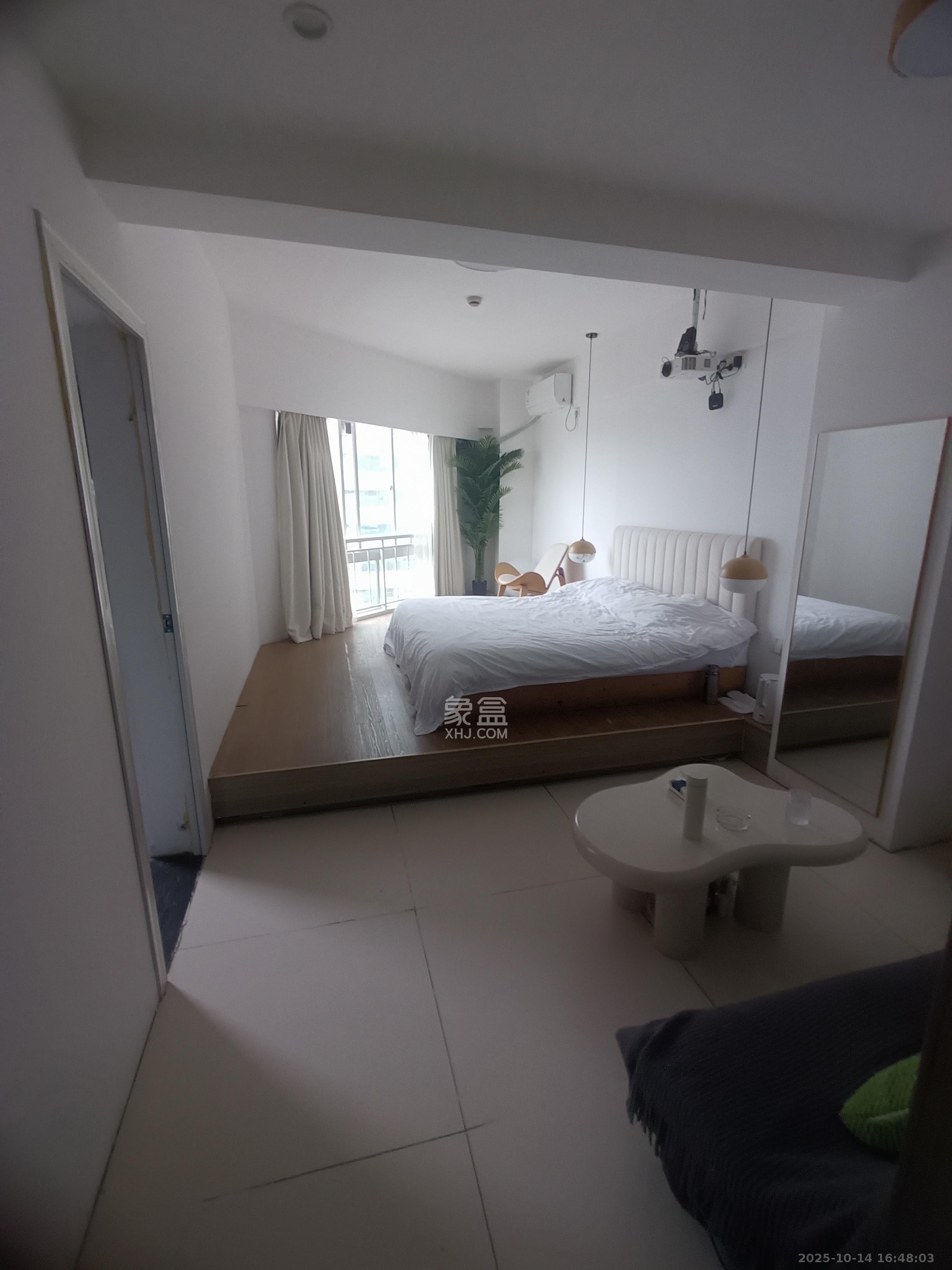 和府  1室1厅1卫    1600.0元/月