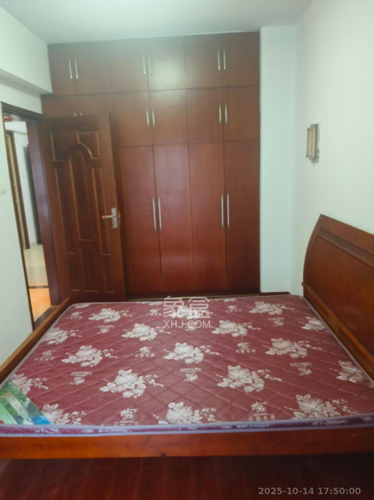 山水华景 2室1厅1卫 2300.0元/月 山水华景 2室1厅1卫 2300.0元/月室内图