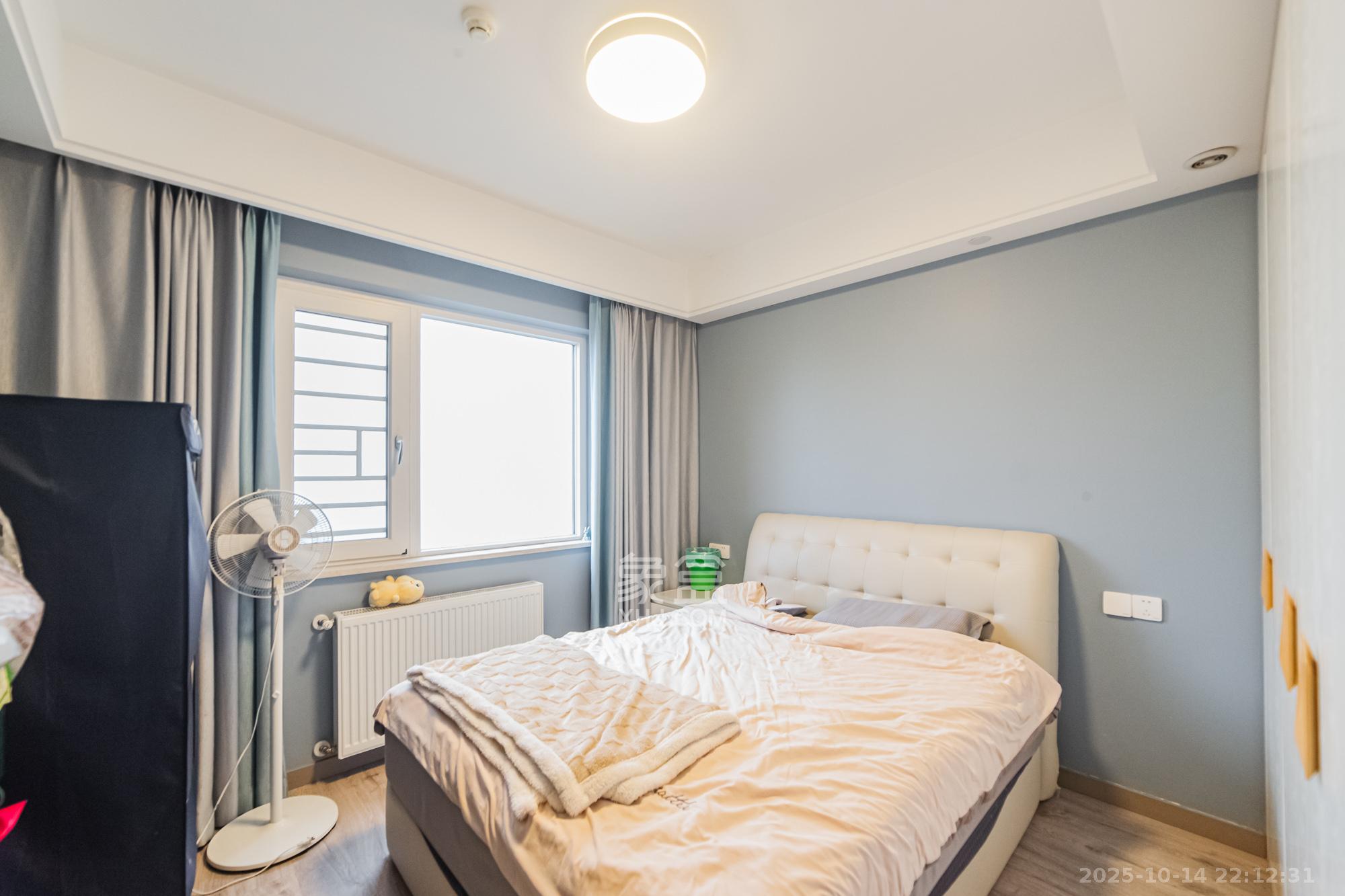 北辰三角洲C3区 5室2厅3卫 280.0万 北辰三角洲C3区 5室2厅3卫 280.0万卧室