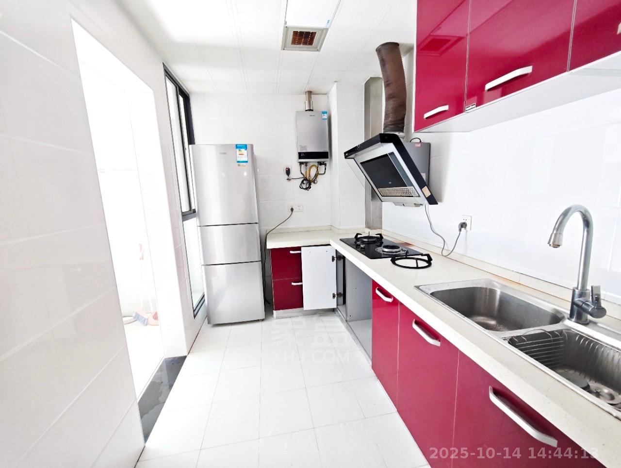 金碧花园  2室2厅1卫    2000.0元/月室内图