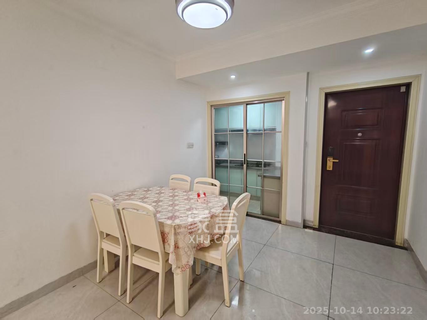 协信星澜汇  1室2厅1卫    3200.0元/月室内图