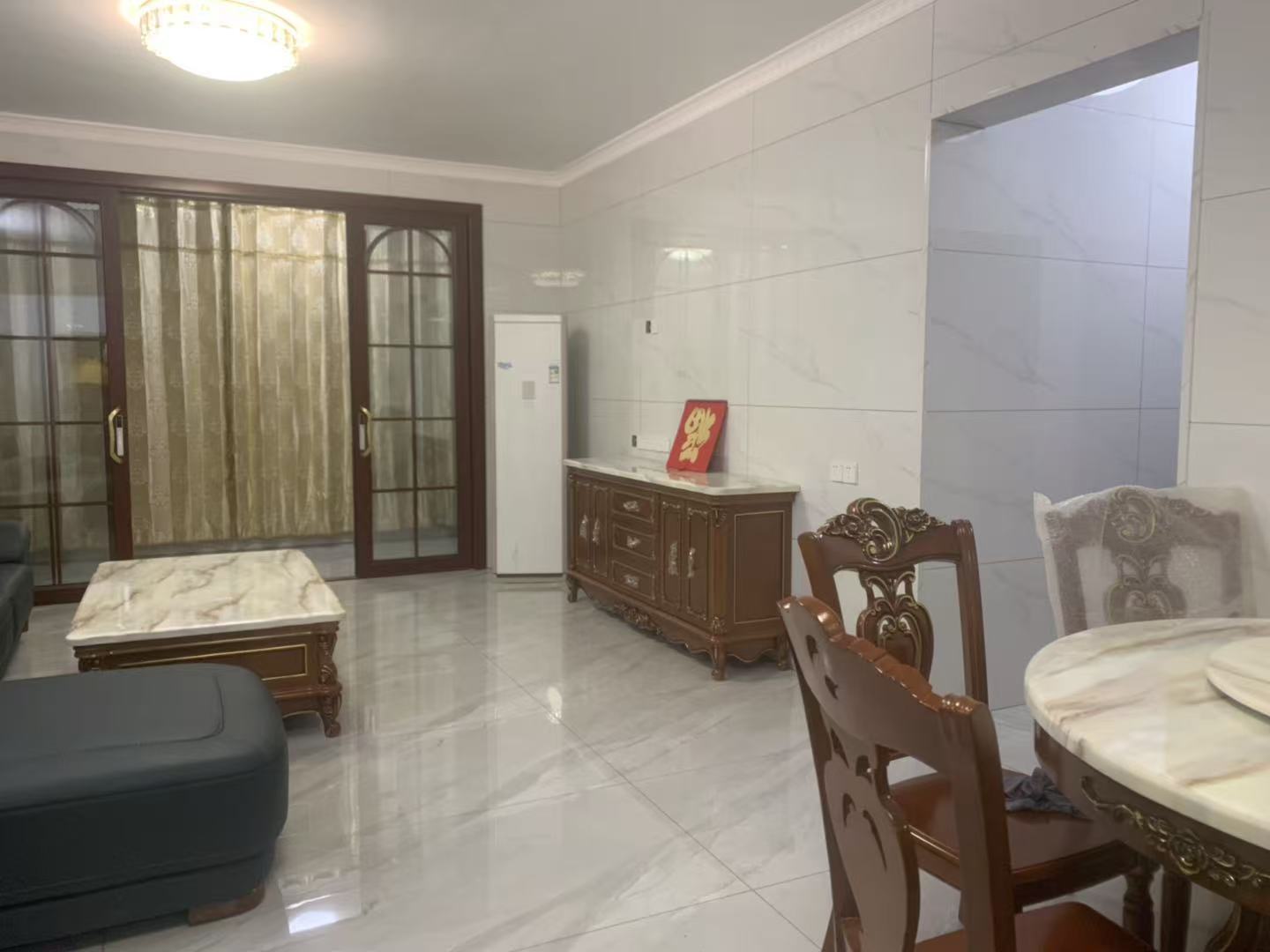 进步亚泰  3室2厅1卫    2000.0元/月