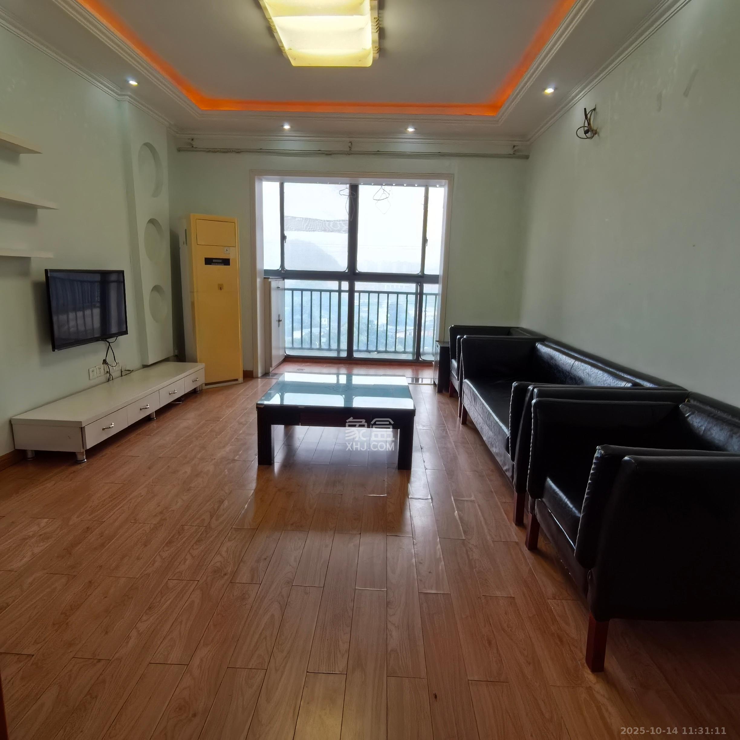 莱茵城 3室2厅2卫 2000.0元/月 莱茵城 3室2厅2卫 2000.0元/月室内图