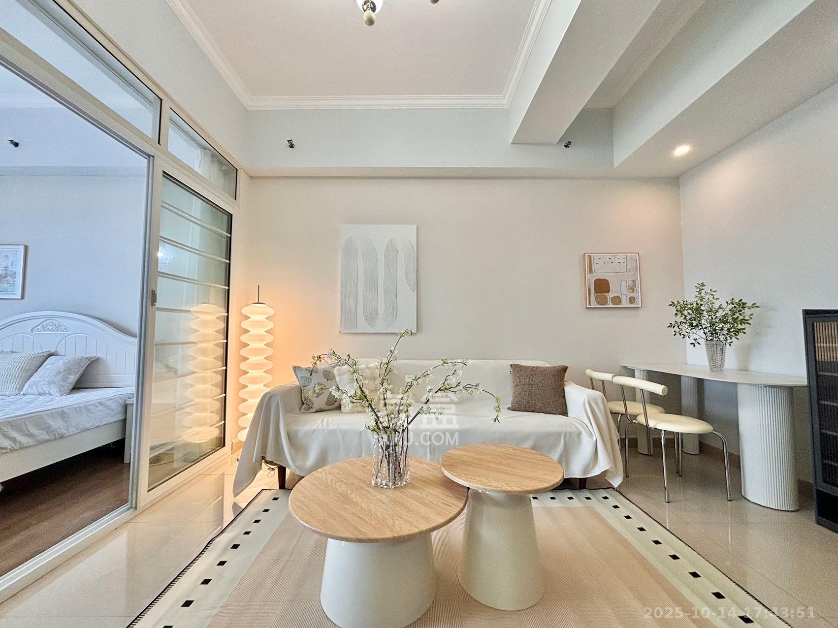 宇成开福广场  1室1厅1卫    2200.0元/月 宇成开福广场  1室1厅1卫    2200.0元/月室内图