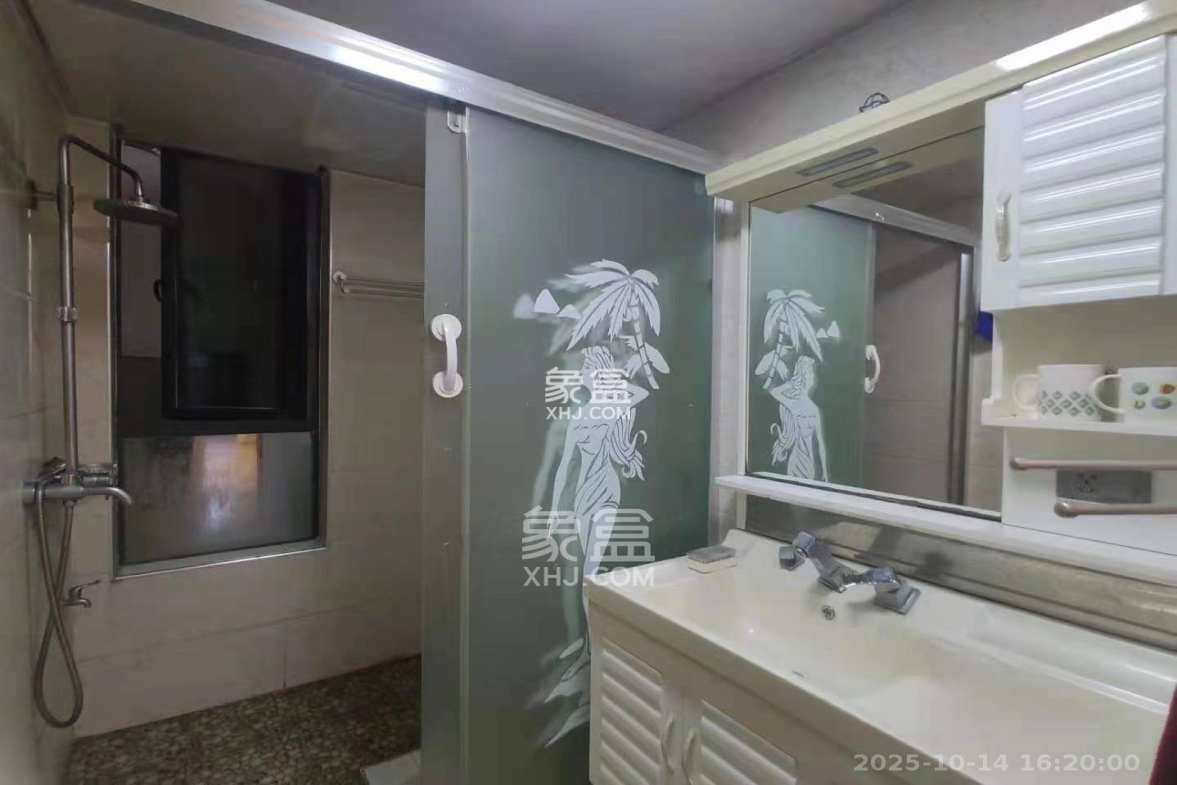 保利麓谷林语C区  3室2厅1卫    2600.0元/月 保利麓谷林语C区  3室2厅1卫    2600.0元/月室内图