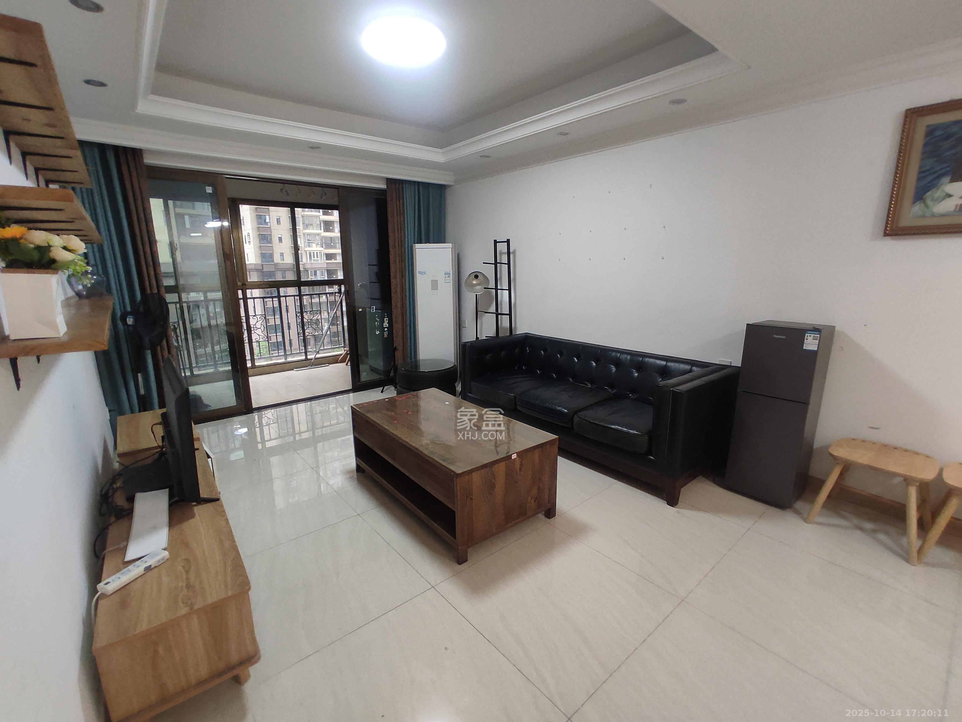 江山帝景哈佛  3室2厅1卫    2000.0元/月室内图