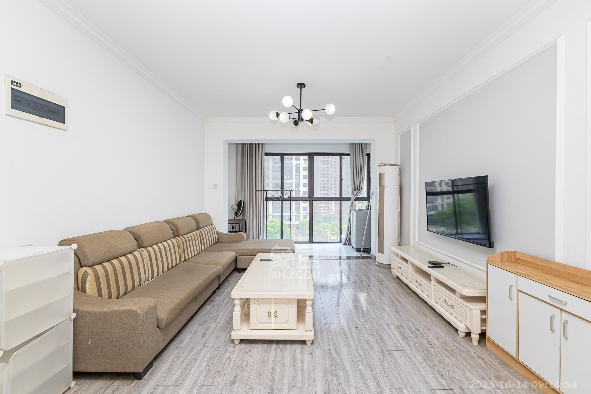 乾源国际  3室2厅2卫    1800.0元/月 乾源国际  3室2厅2卫    1800.0元/月