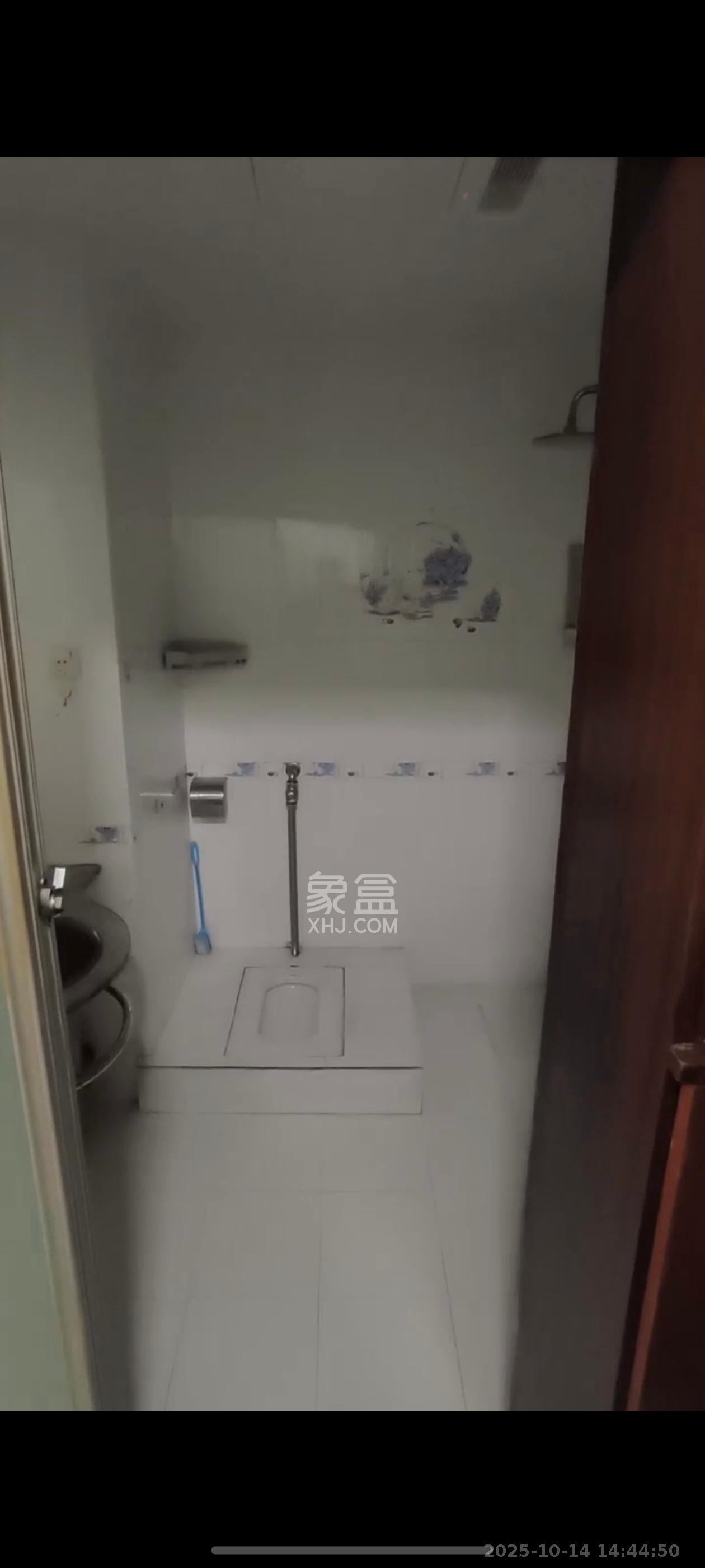 YO领域(领御大厦) 1室2厅1卫 2600.0元/月 YO领域(领御大厦) 1室2厅1卫 2600.0元/月室内图